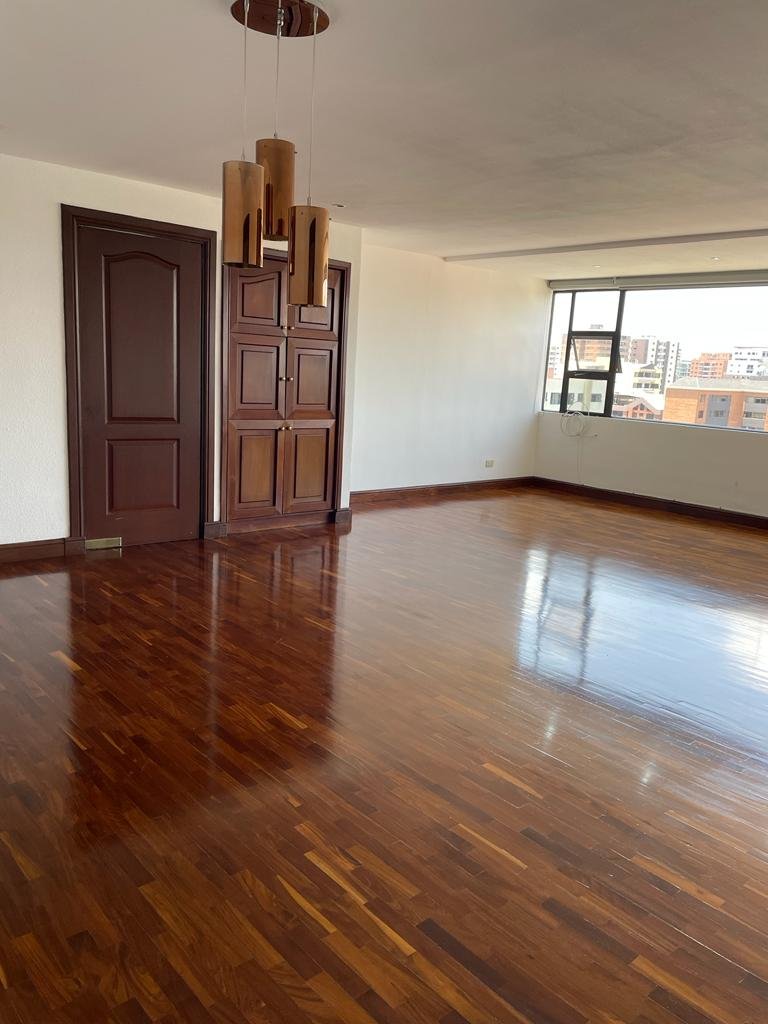 WhatsApp Image 2023-04-20 at 12.58.57 PM (5).jpeg