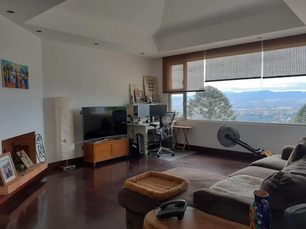 PHOTO-2022-04-26-07-40-34 (1).jpg