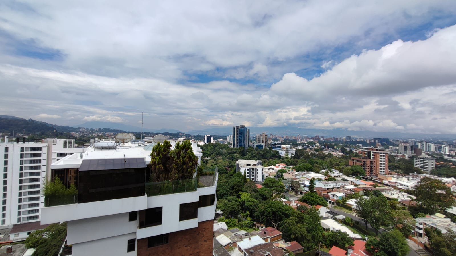 WhatsApp Image 2023-05-23 at 1.10.18 PM (8).jpeg