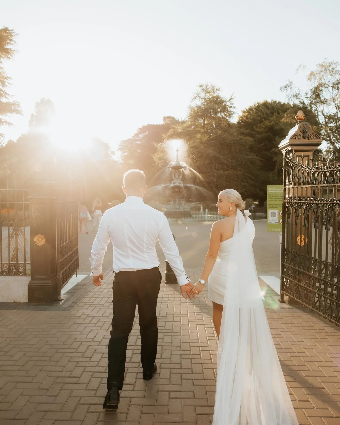 Dreamy, dreamy, dreamy ✨

J + M on their truly dreamy day, snapped by the incredible @susannahblatchford 🤍
