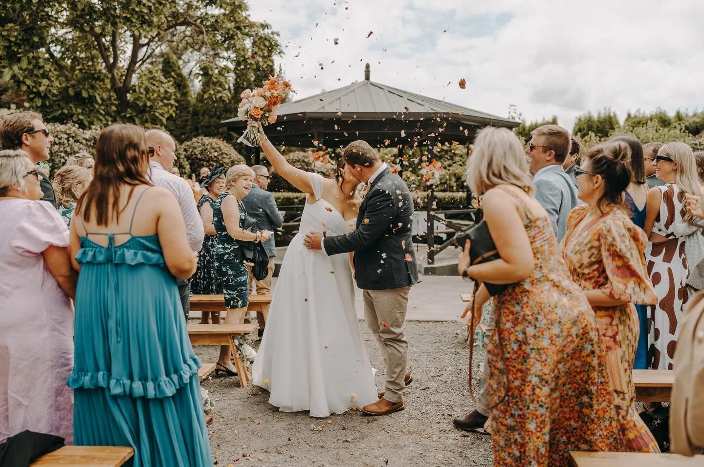 Mr &amp; Mrs Denis 🤍

These two were just so freaking happy to marry each other, and that feeling is the absolute sweetest ✨

📷 @inviewphotography 
🎥 @karajanevisuals 
@soireestudio___