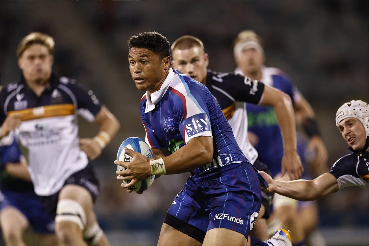 LAST GASP LOSS FOR BLUES IN CANBERRA