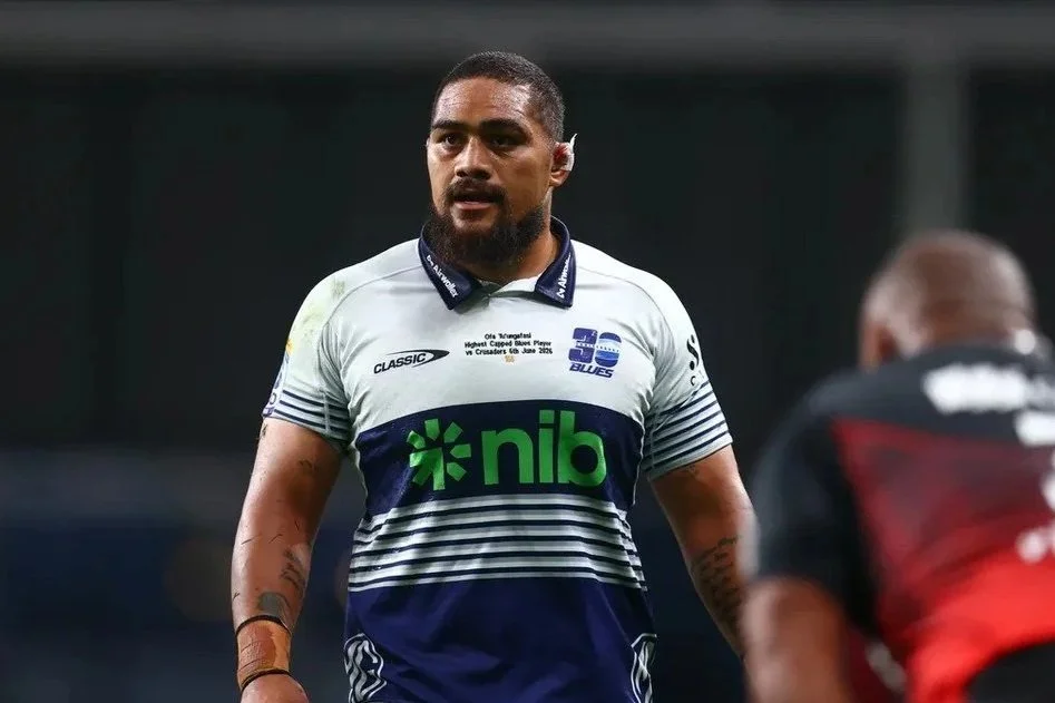 BLUES INTO SEMI FINALS DESPITE CRUSADERS LOSS