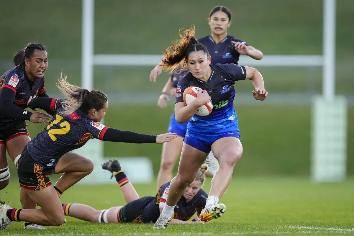 nib BLUES BACK TO WINNING WAYS