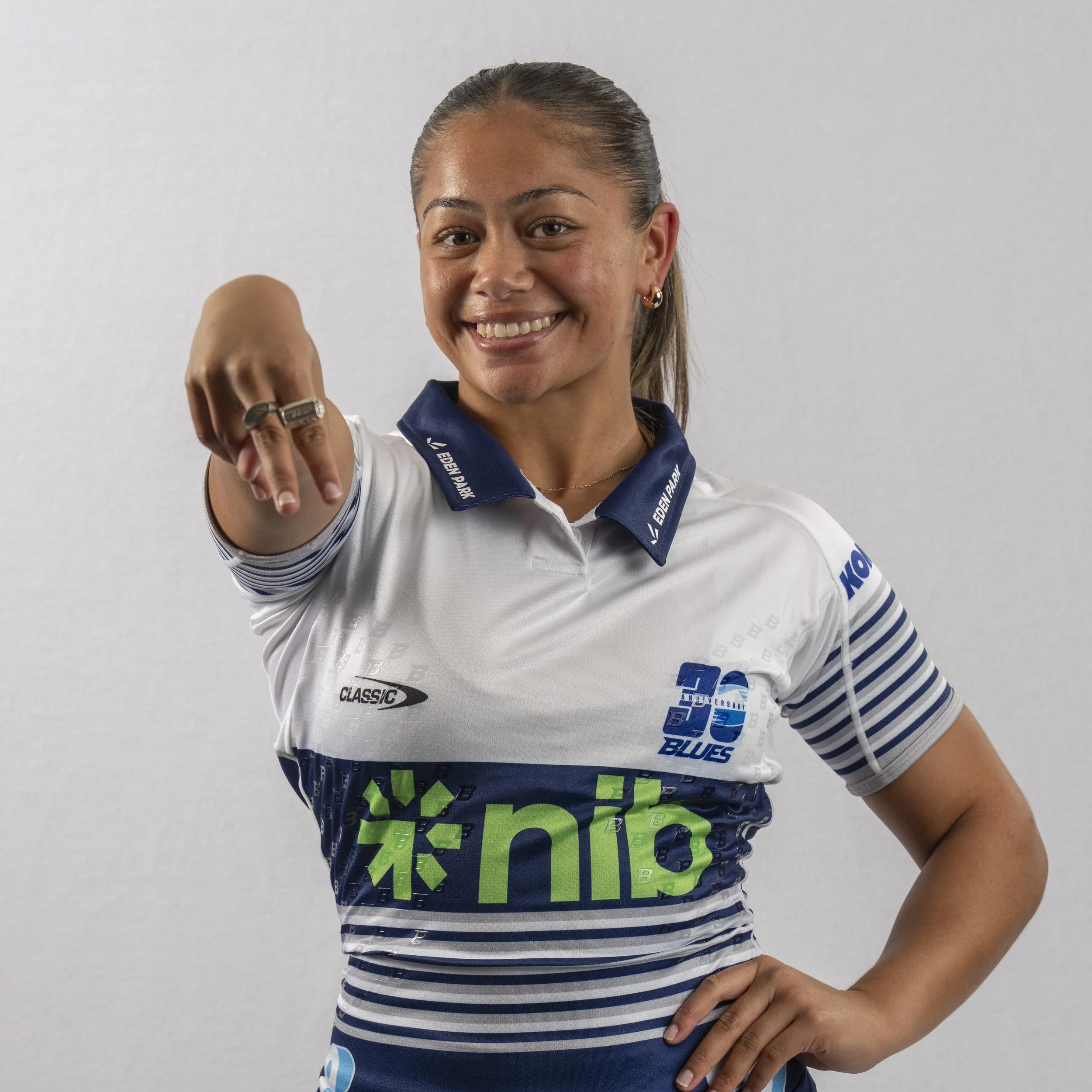 TARA TURNER  HALFBACK 