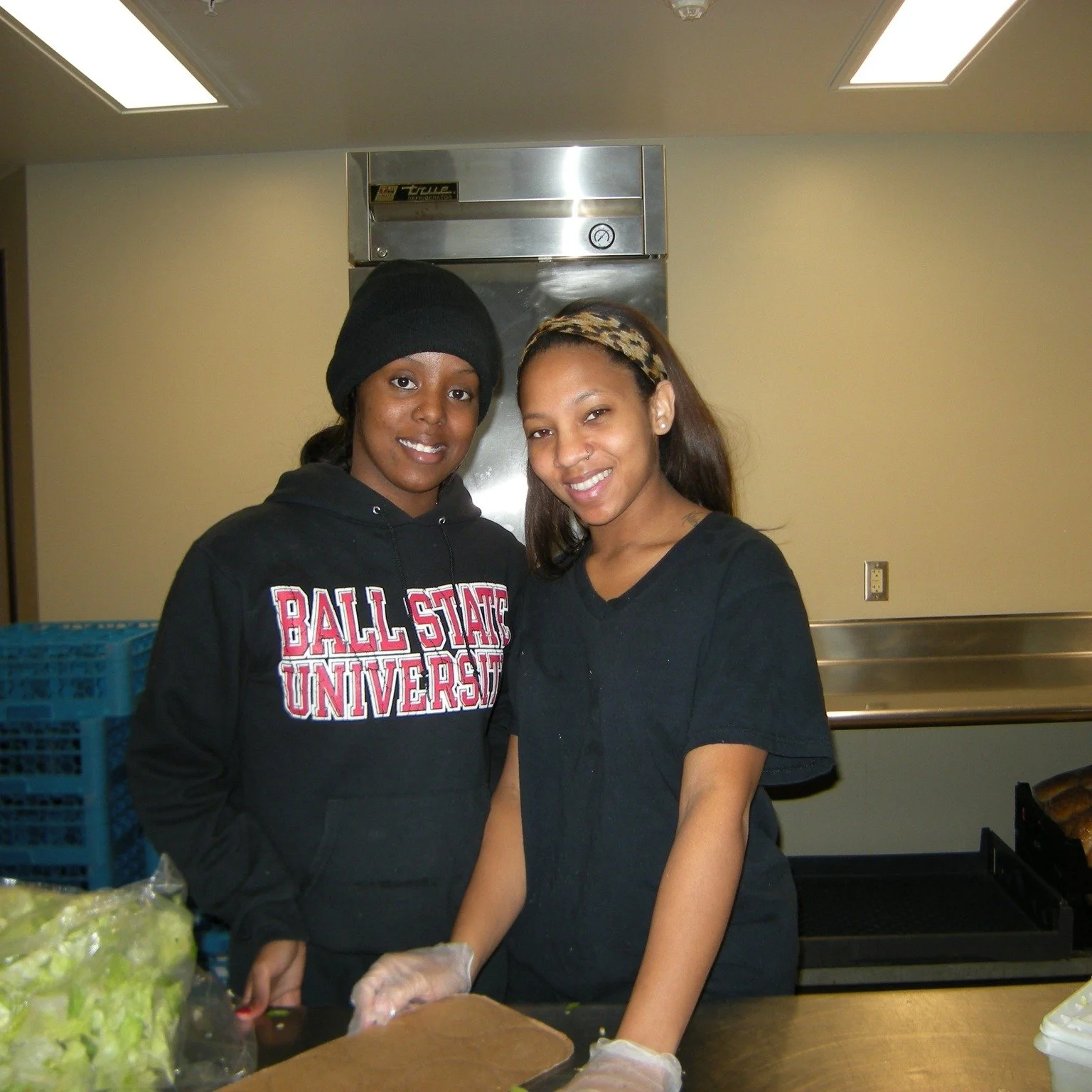 As we wrap up another week, we want to thank the myriad of volunteers who come in daily to keep the wheels turning at Community Kitchen. We have about 115-120 volunteer shifts each week, filled with a mix of new and experienced volunteers. They work 