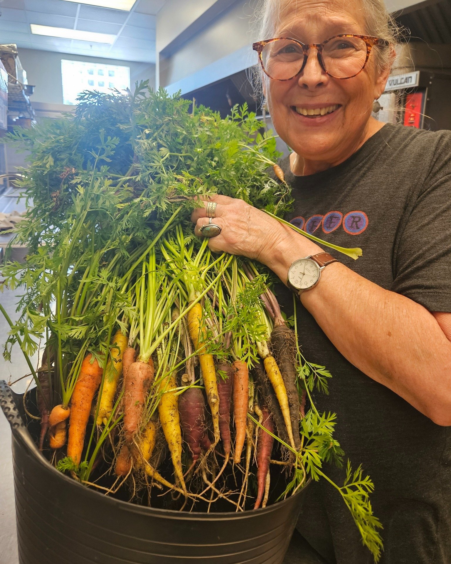 We are thrilled to share that Community Kitchen has received funding from the Bloomington Garden Club to support our vegetable gardens. This support allows us to grow fresh produce that goes directly into our daily dinner meals, ensuring our neighbor