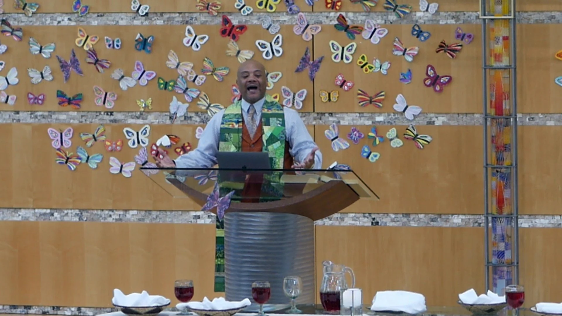 We Are to Be People of Light