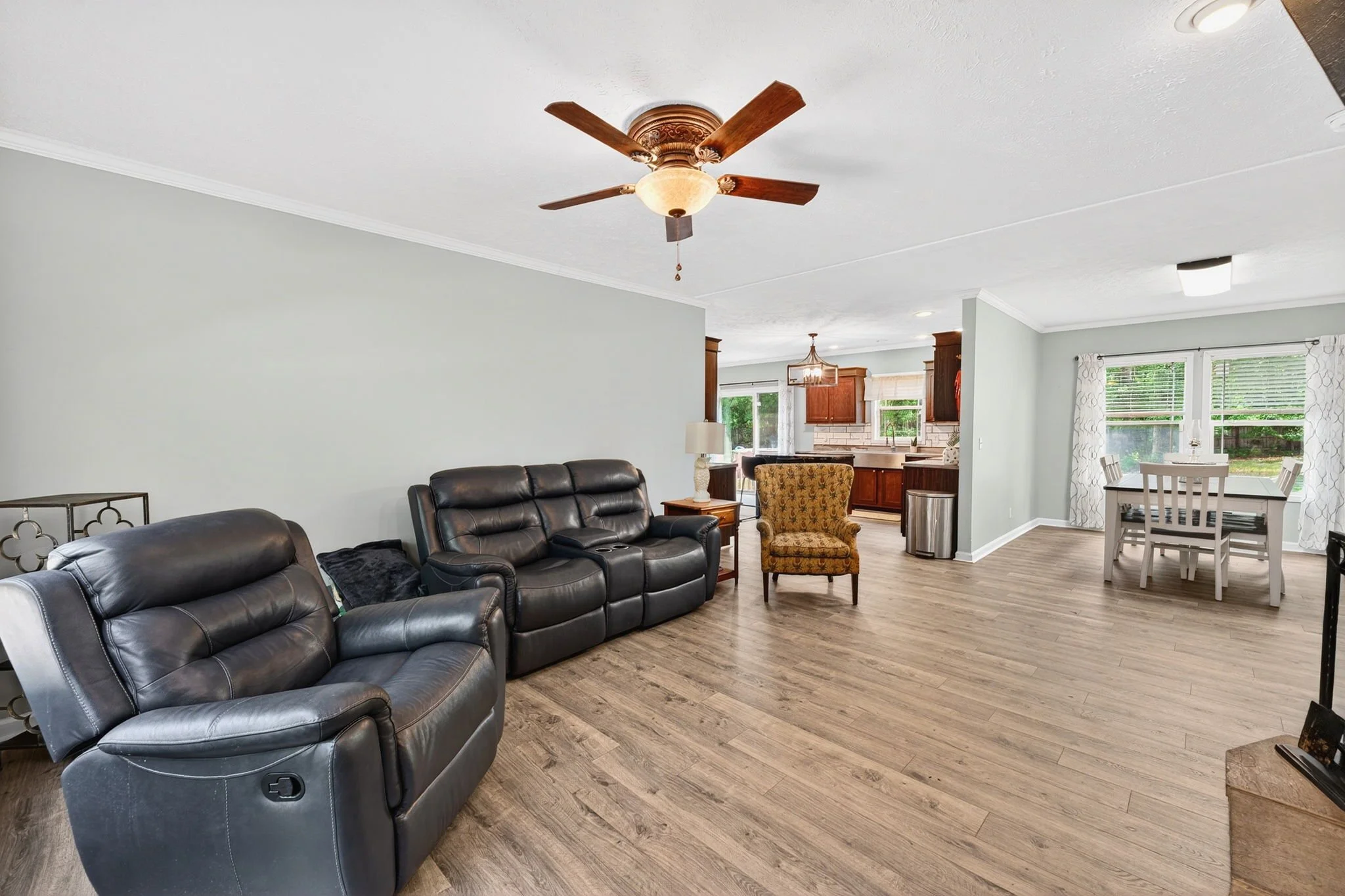 14-web-or-mls-RP203877.jpg