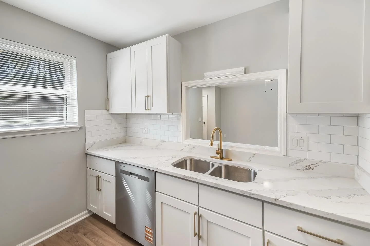 119 Cedar Grove &mdash; a perfect setup for house-hackers or investors looking for a low maintenance property. 

With one renovated unit, separate driveways + laundry, and a fenced back yard. 

Listed at $375,000

📍119 Cedar Grove Drive A &amp; B | 