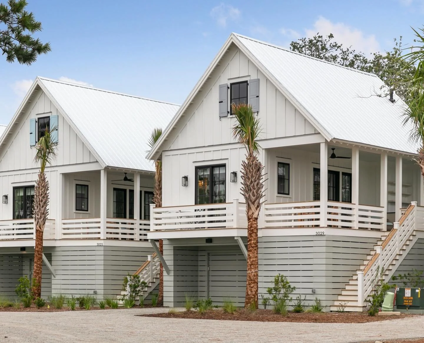 NEW LISTING!

Welcome to 3029 Southerly Way. A waterfront boathouse-style bungalow in Kiawah River. Enjoy marsh and creek views, a king bedroom, and private porch &mdash; just minutes from Freshfields Village, Seabrook, and historic Charleston. 

📍3