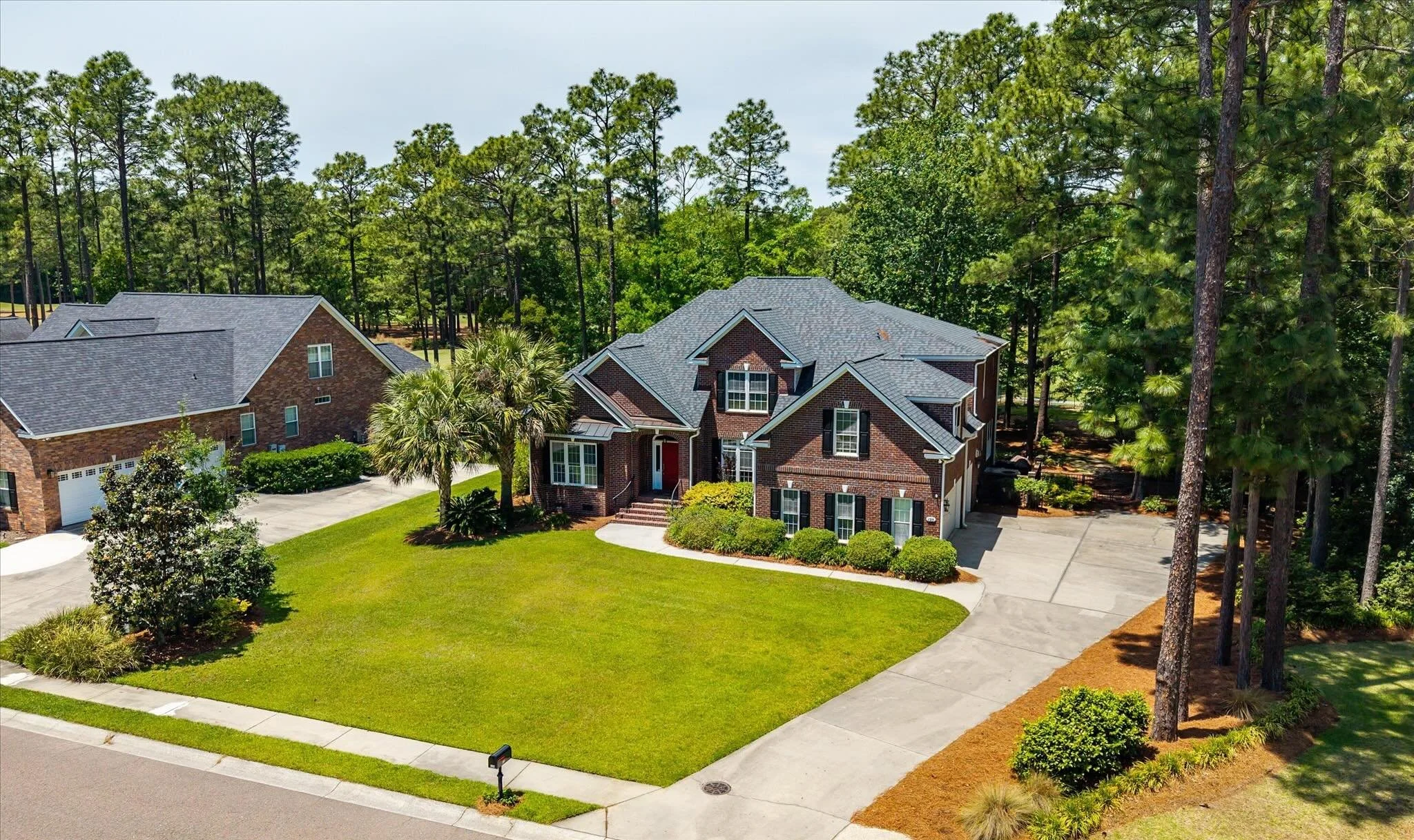 Golf course views, timeless elegance, and space to live beautifully.

125 Pine Valley offers over 3,900 square feet of thoughtfully designed living with stunning vistas of the 3rd and 4th fairways in Pine Forest Country Club.