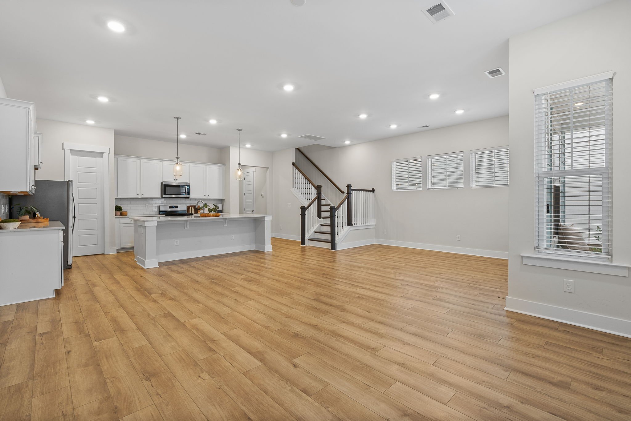 14-web-or-mls-Barclay Media Co -11.jpg