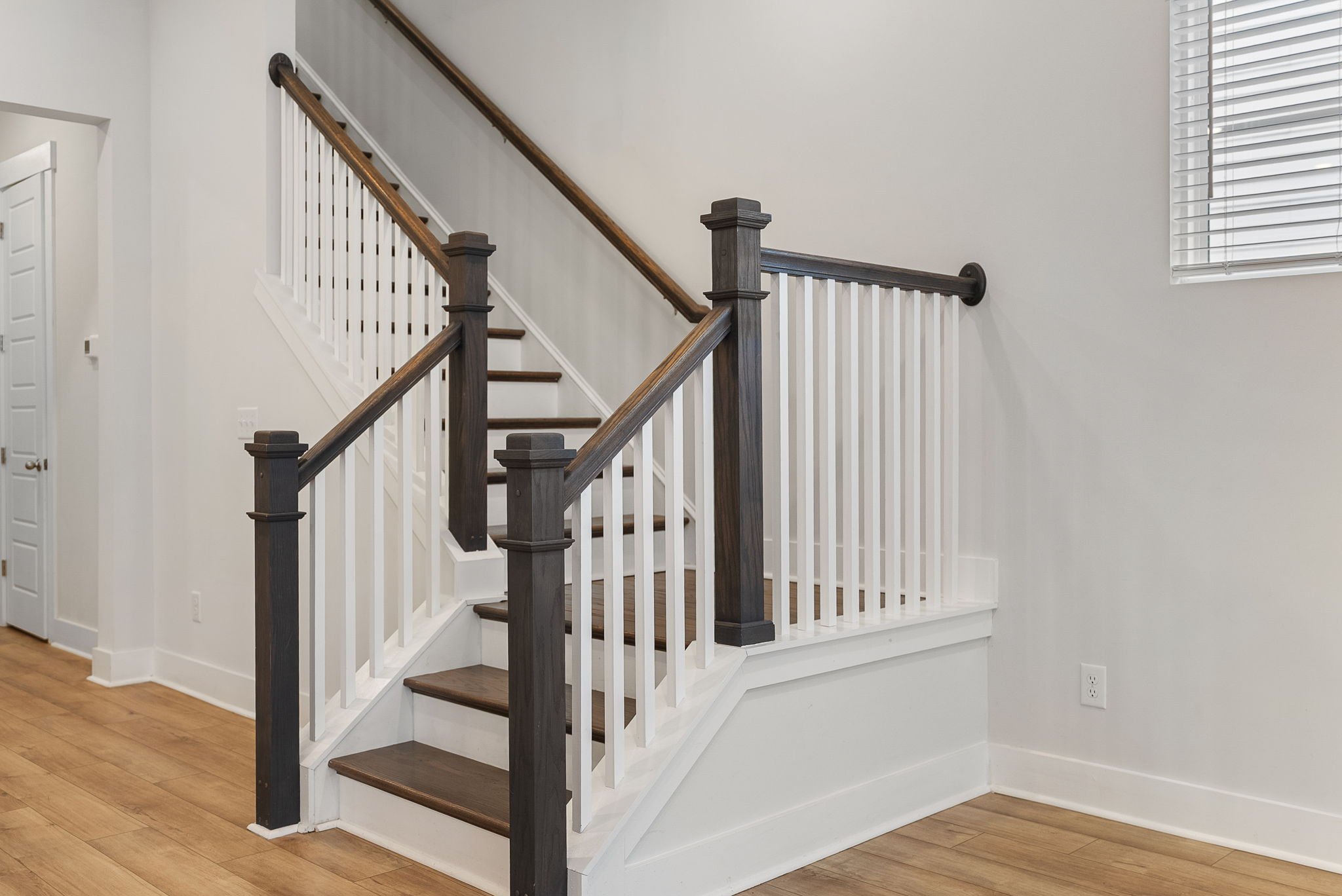 26-web-or-mls-Barclay Media Co -23.jpg