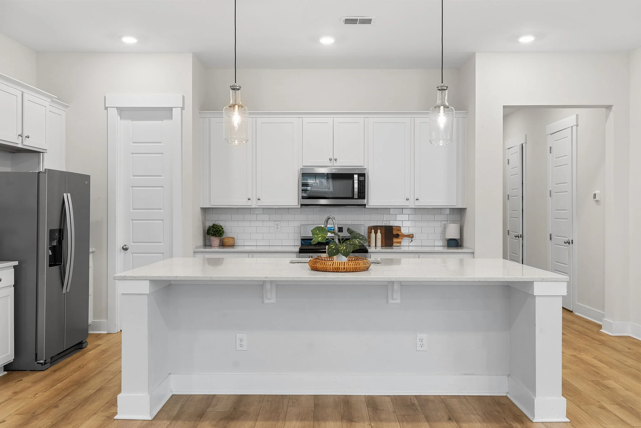 16-web-or-mls-Barclay Media Co -13.jpg