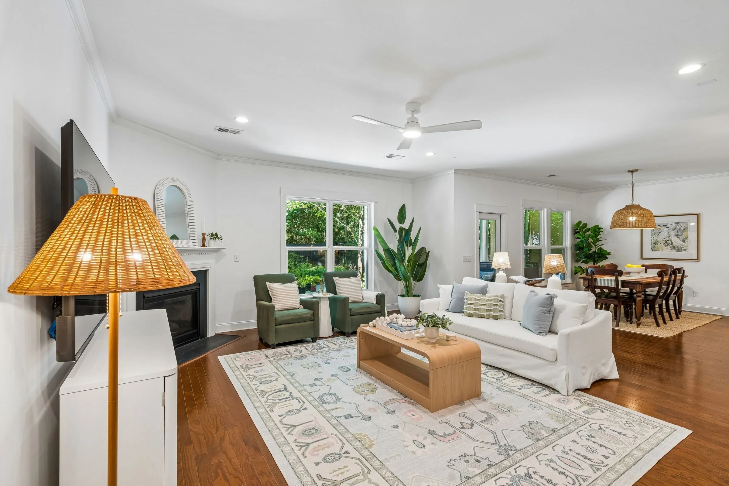 217PresidentCir-KeenEyeMarketing-018.jpg