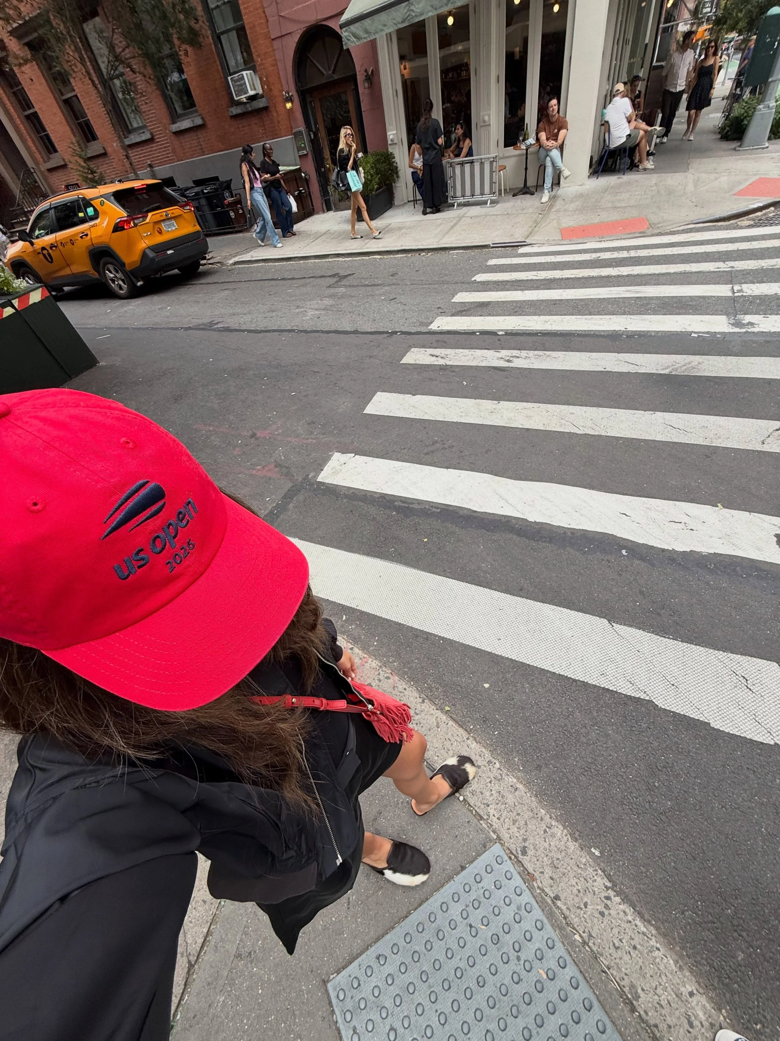 Let&rsquo;s hear it for fashunnnn month &hearts;️🌶️
&bull;
#instylewithmaria #usopen #nyfw #metcostumeexhibit #voguespain