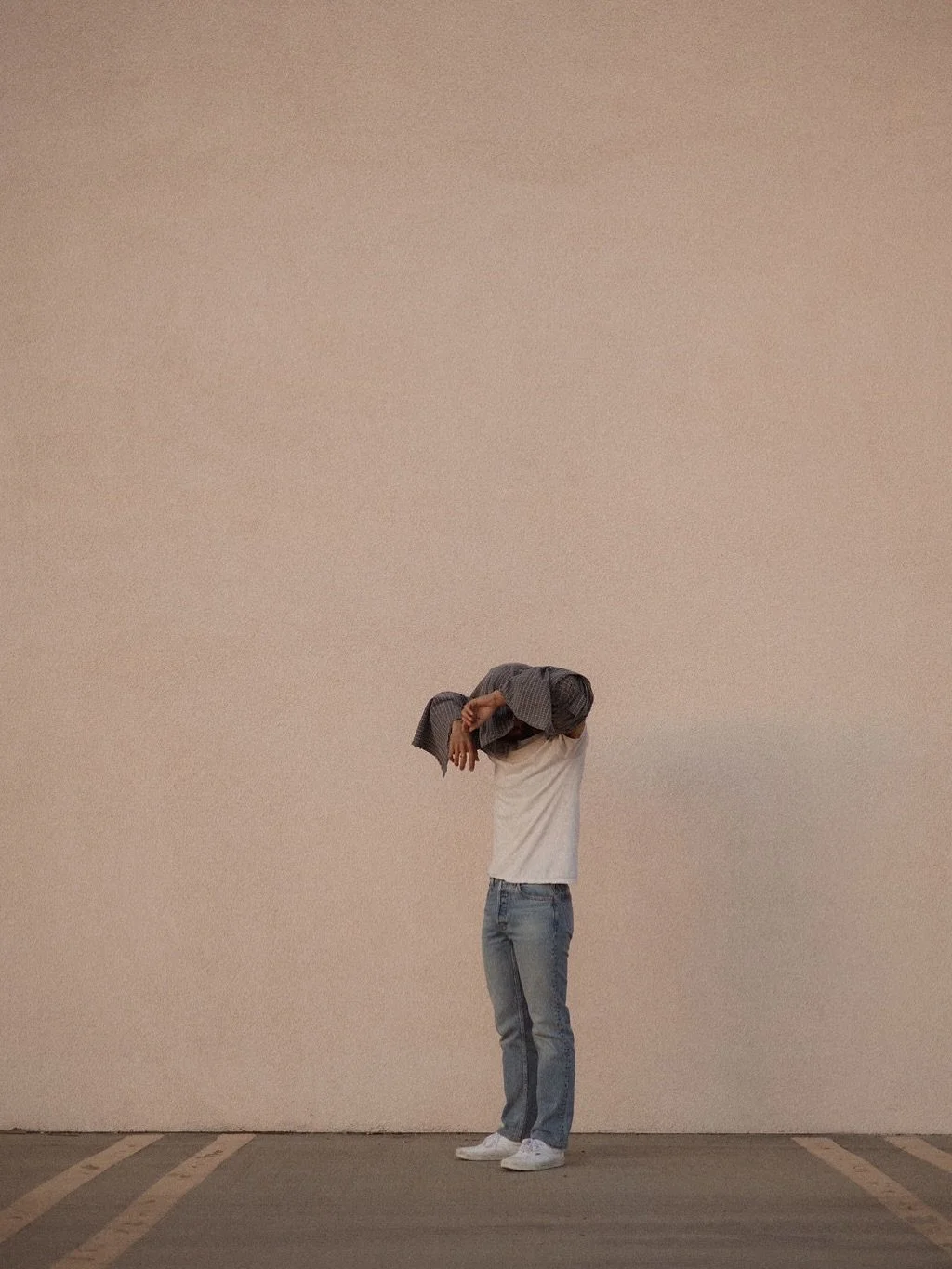 Part 1 of this really fun photoshoot I did with my very good friend @chrisquintos who is also very talented and thrives at music @viewpointemusic (peep the song to this post hehe) 🎶✨

Something I'd love to do more of are individual shoots for musici