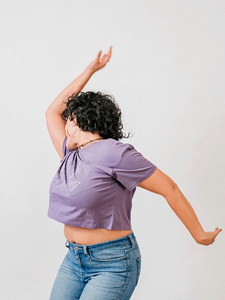 SUAD-MERCH2022-PurpleLogoTee-Pit-720x960-WEB-GIF.gif