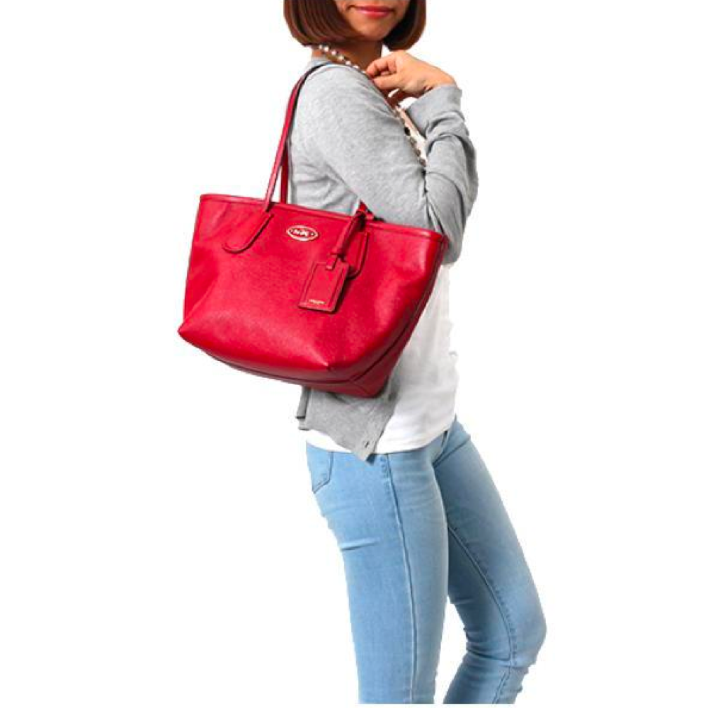 coach tote red