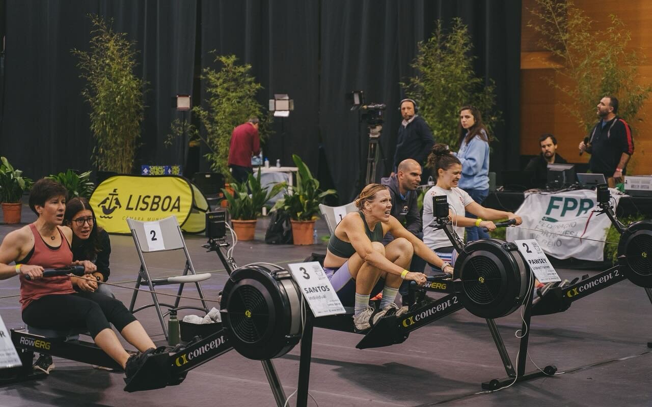 So what happens when there&rsquo;s no coach to push you on from behind?

You find the one in your head 👊🏼🧠
.
.
.
#selfmotivation #indoorrowing #indoorrowingchampionships #strength #femalesports