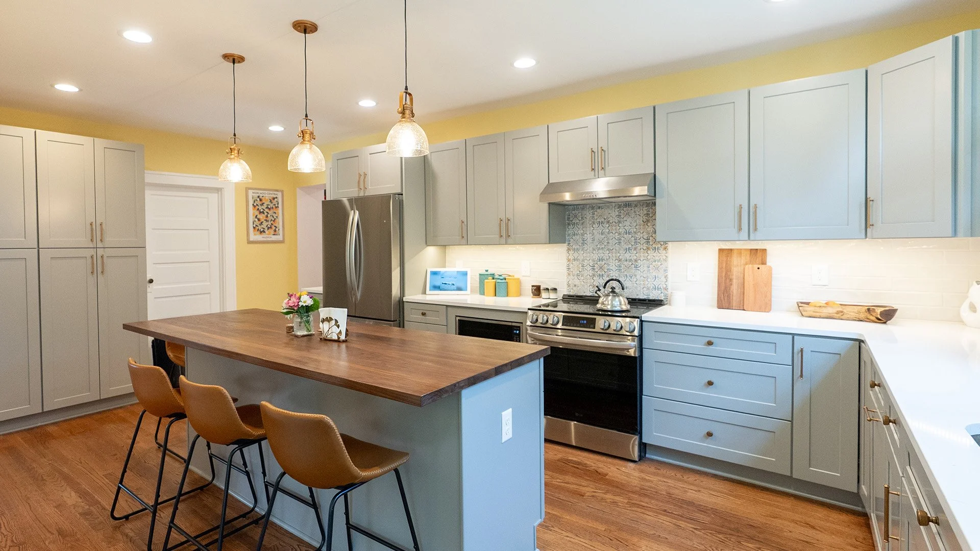 85 Shenandoah Ave - Kitchen + Dining - Wide SPLASH.jpg