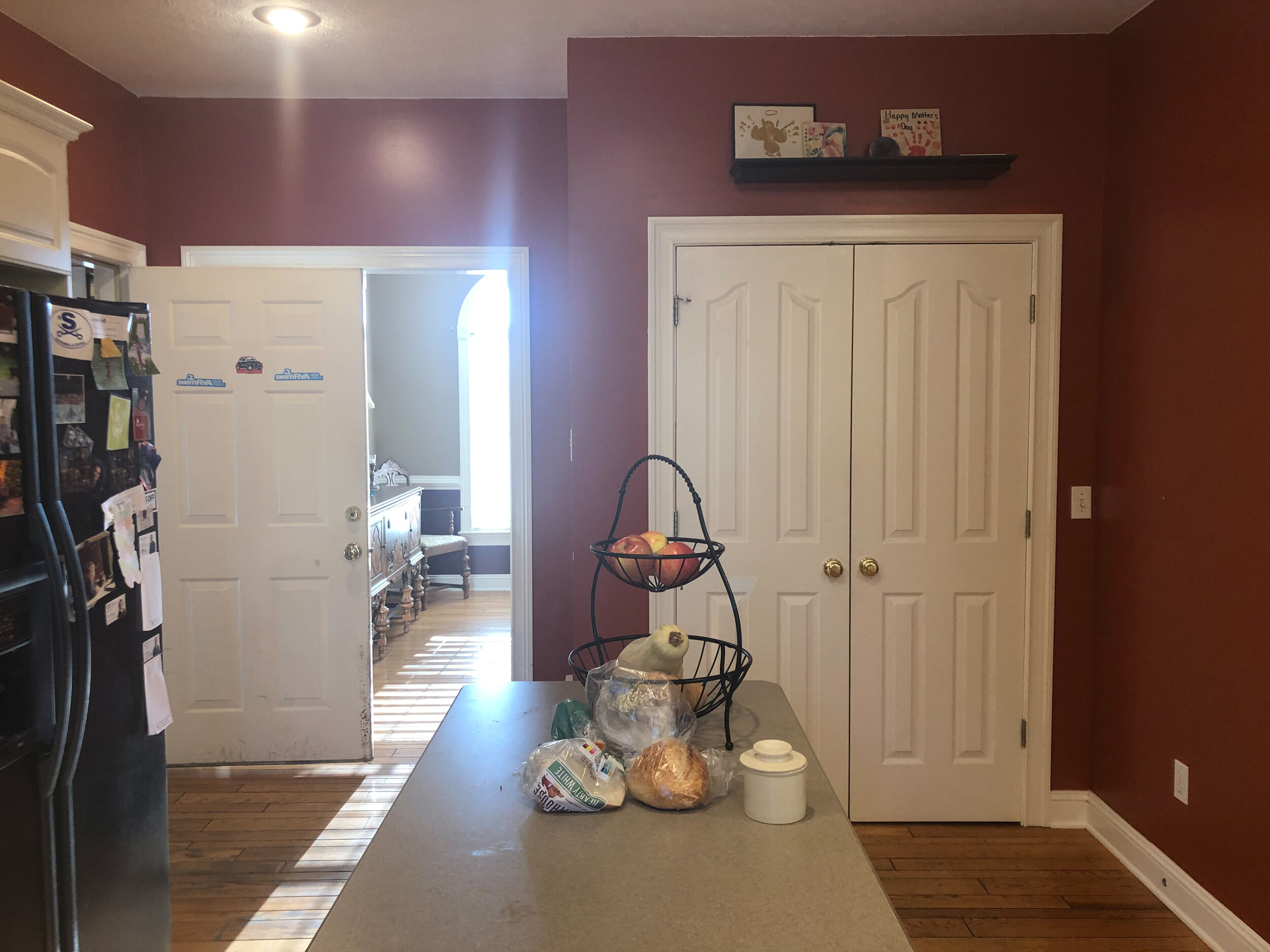 Harrisonburg Contemporary Chic Kitchen