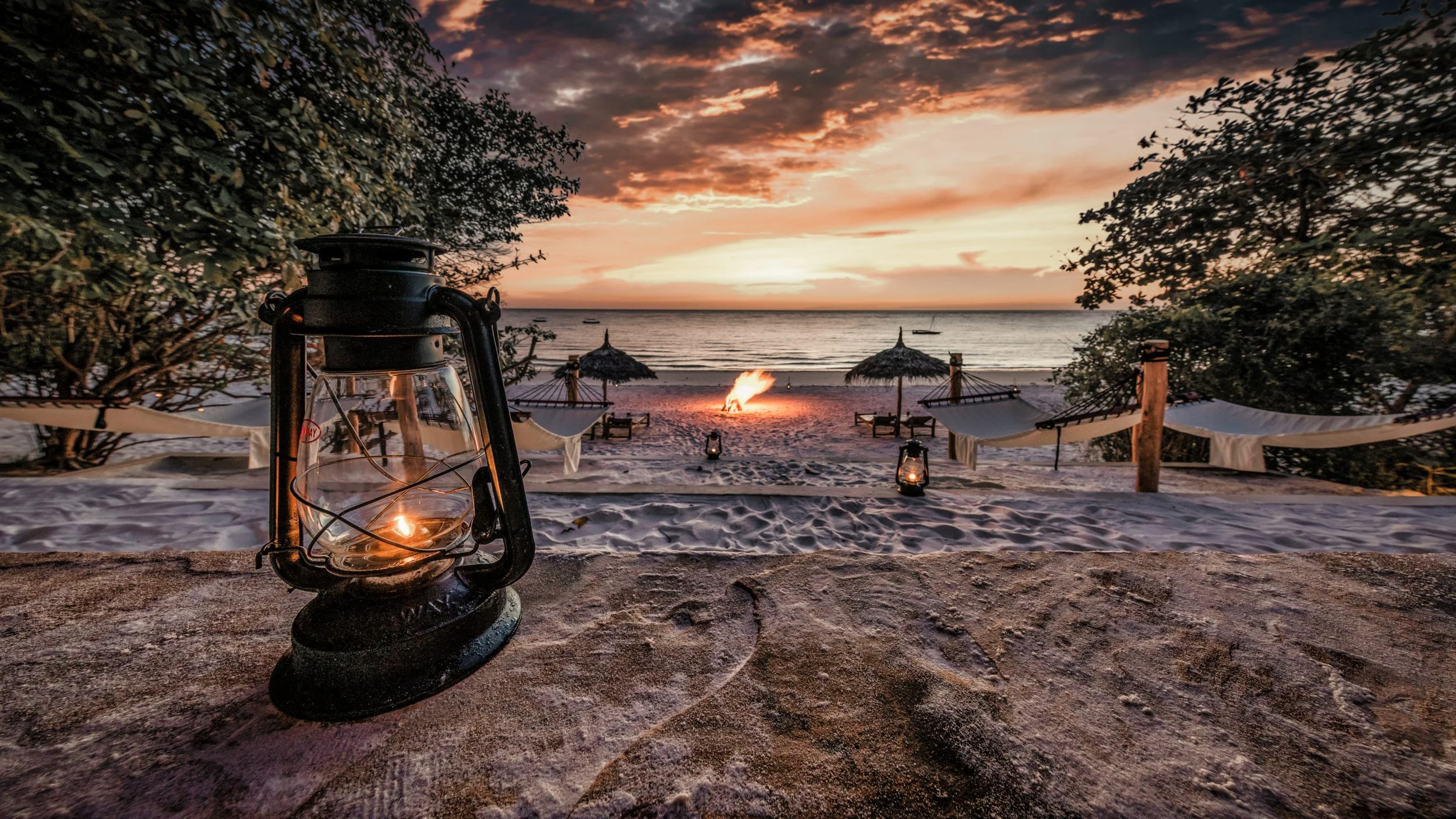 The Manta Resort_sunsetviewbeachhouse_landscape-scaled.jpeg