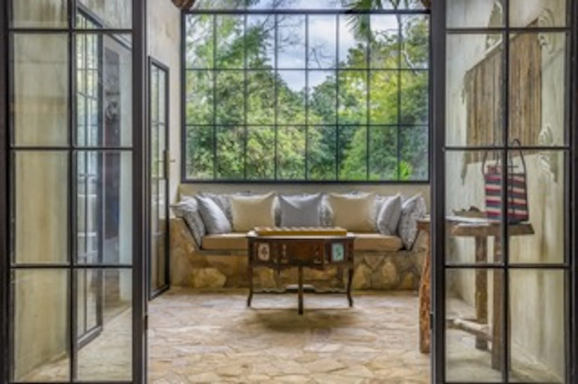 The Manta Resort_NewReceptionArea Small.jpeg