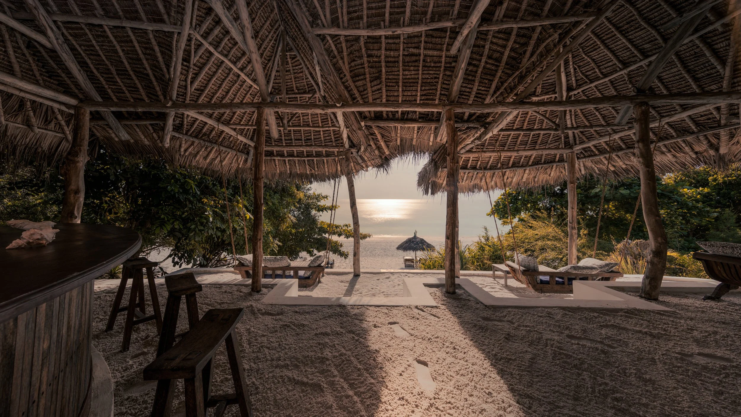 The Manta Resort_BeachBar_ViewLandscape.jpg