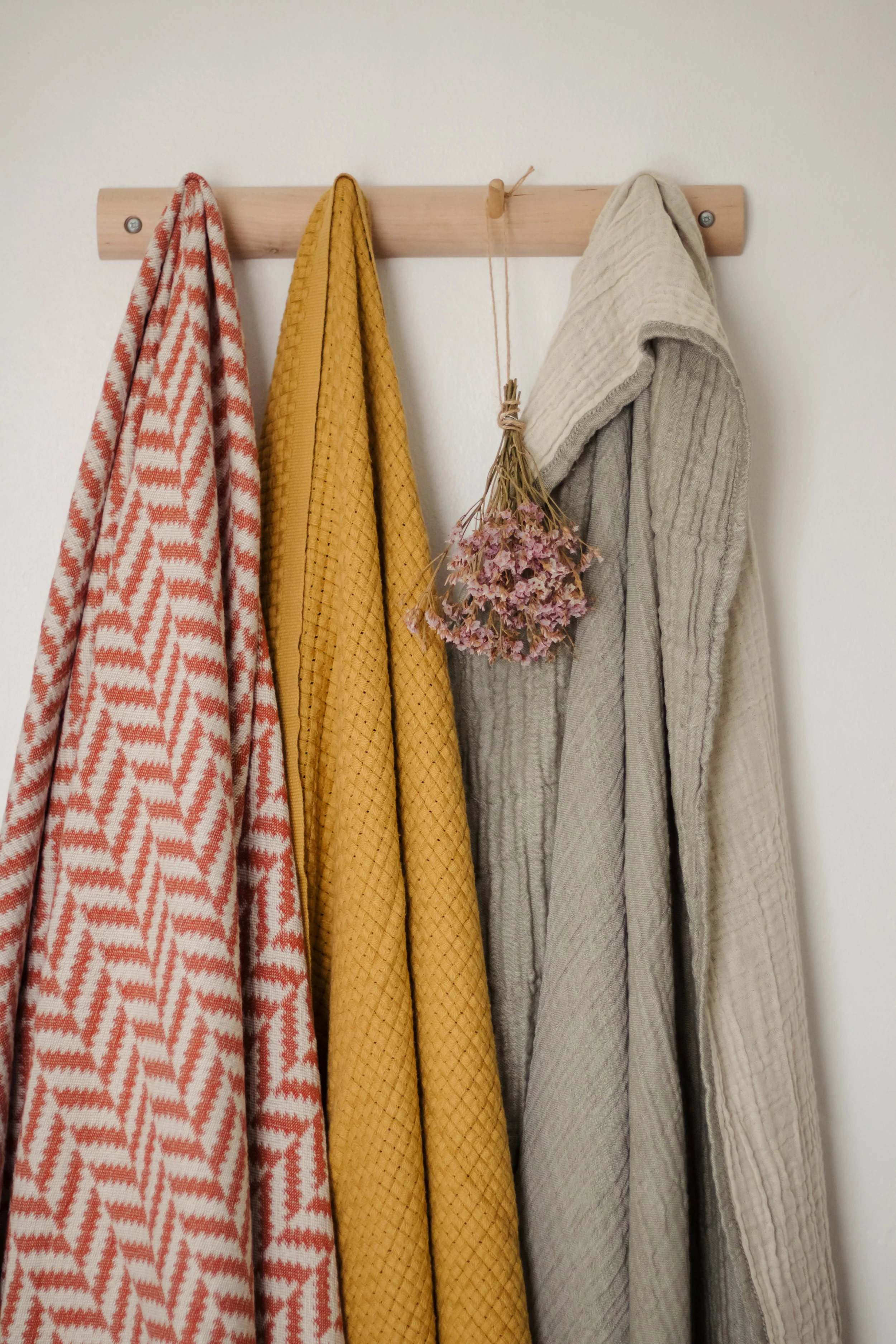 Ottoman Maison Blankets.jpg