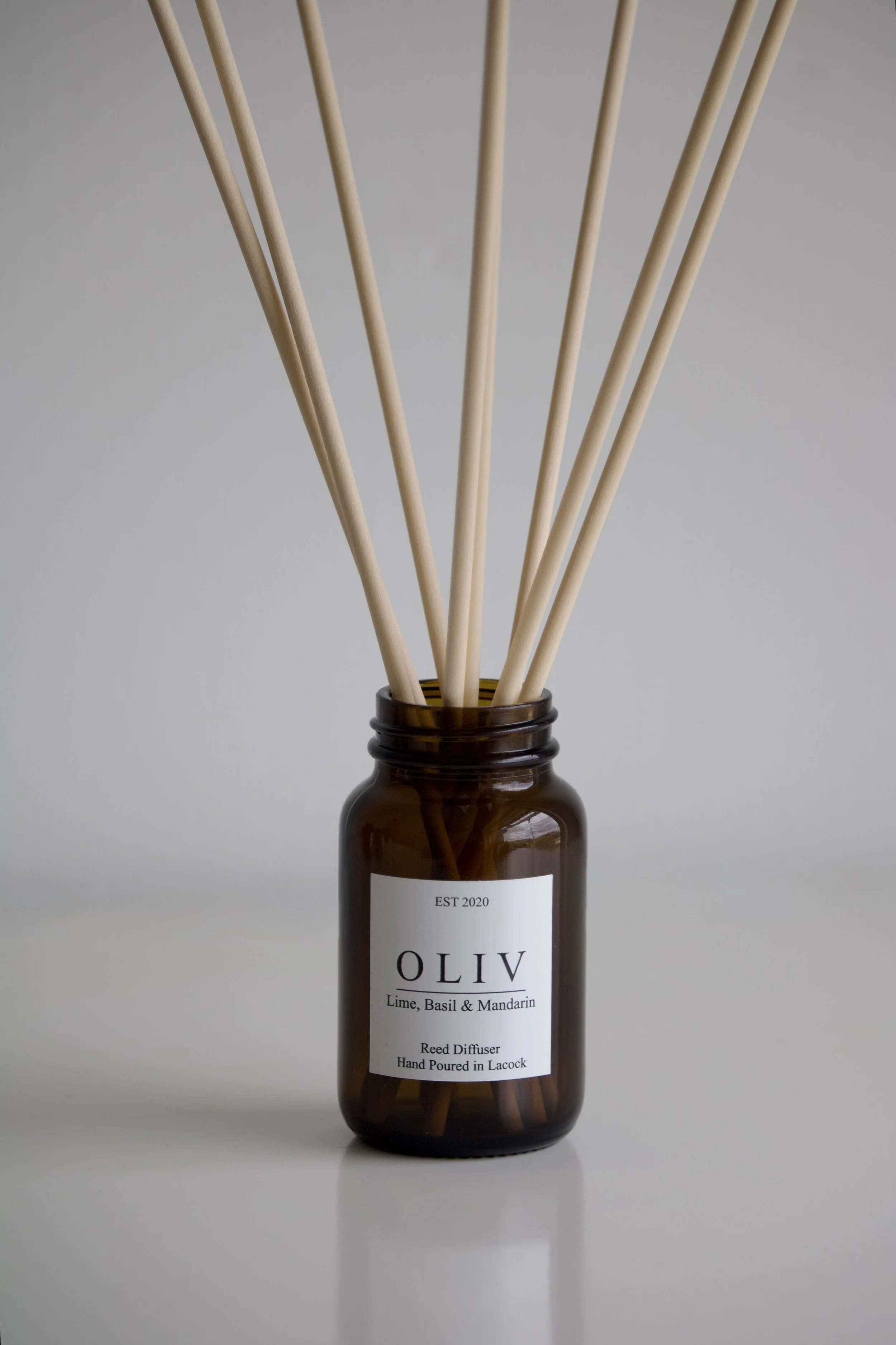 LIME BASIL AND MANDARIN OLIV REED DIFFUSER3.jpg