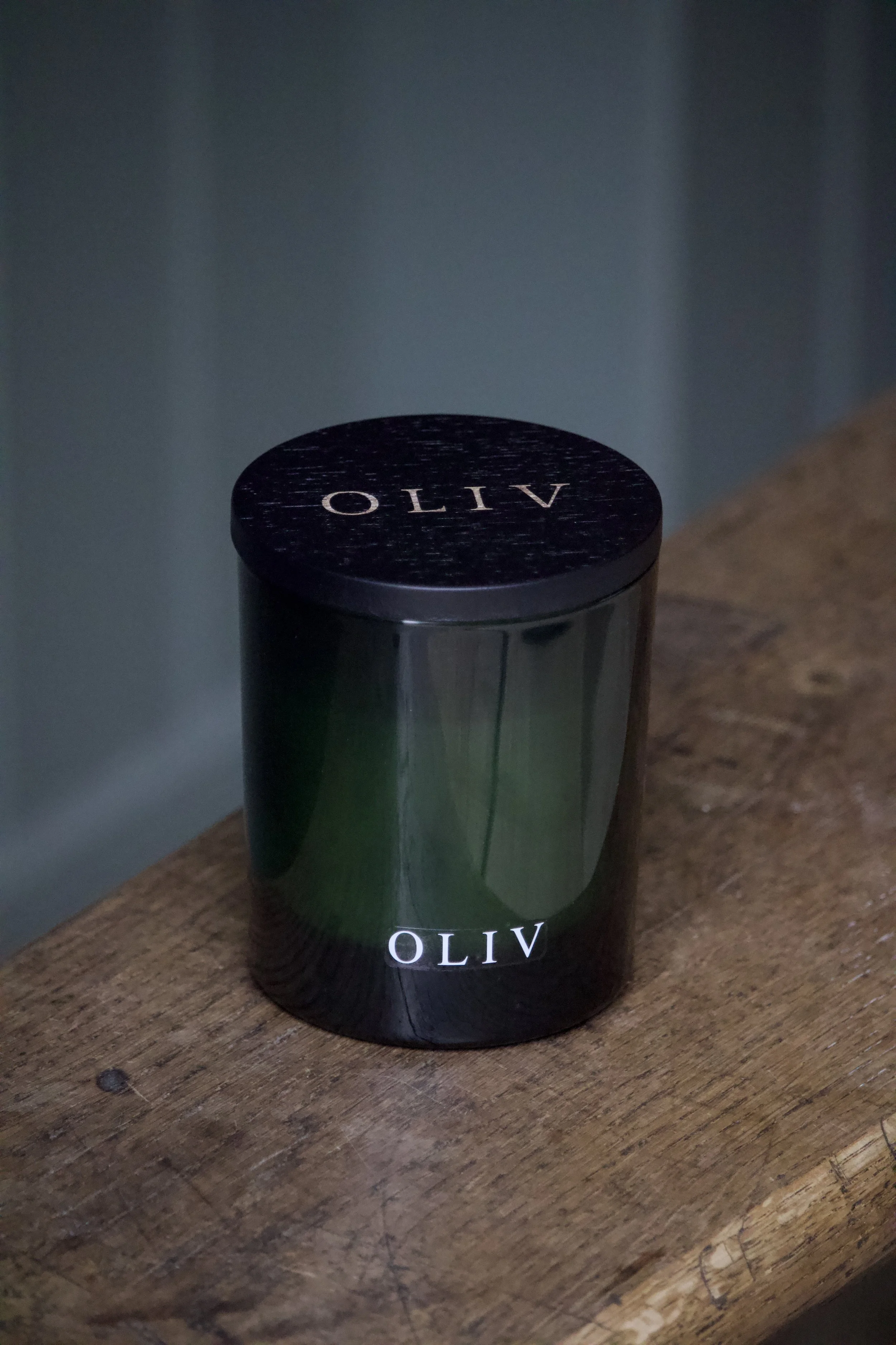cuban tobacco and oak candle oliv.jpg