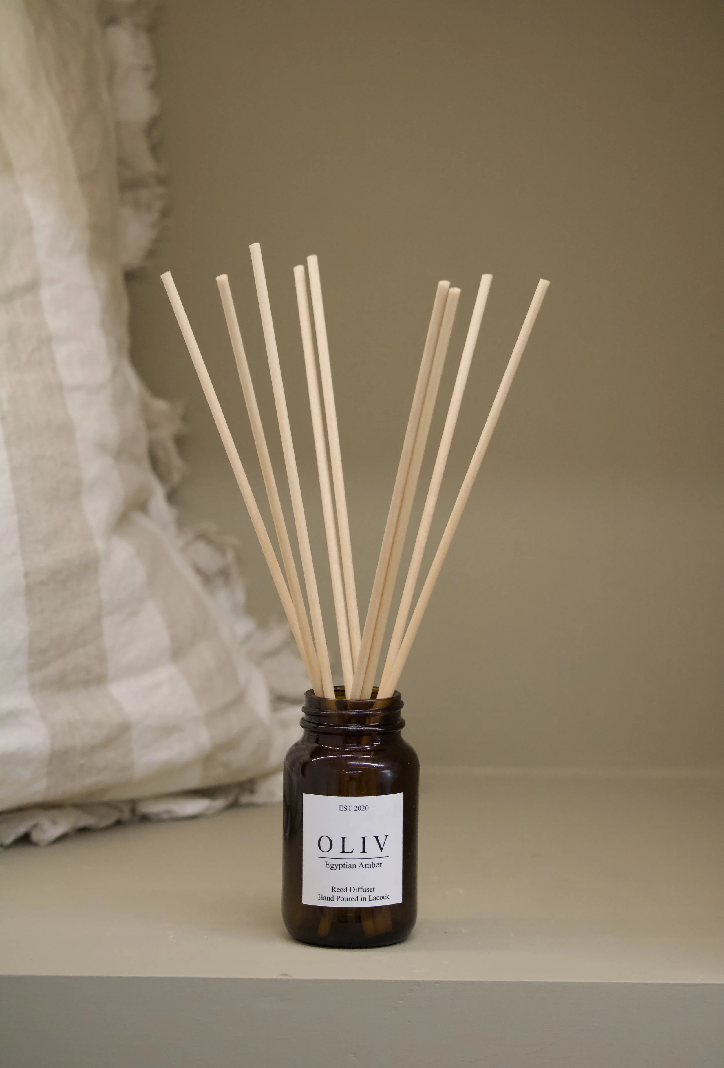 oliv reed diffuser egyptian amber.jpg
