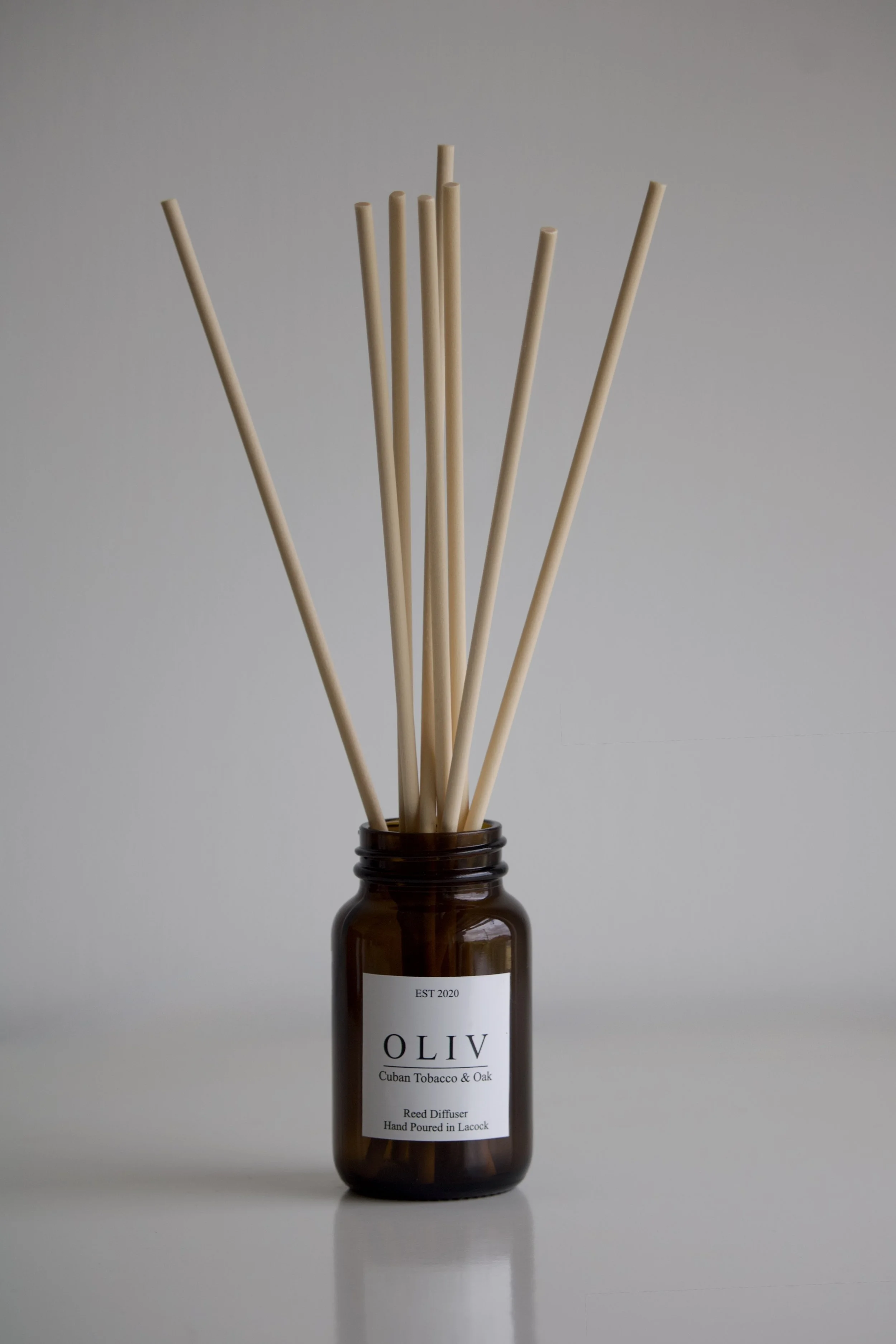 OLIV CUBAN TOBACCO AND OAK REED DIFFUSER..jpg