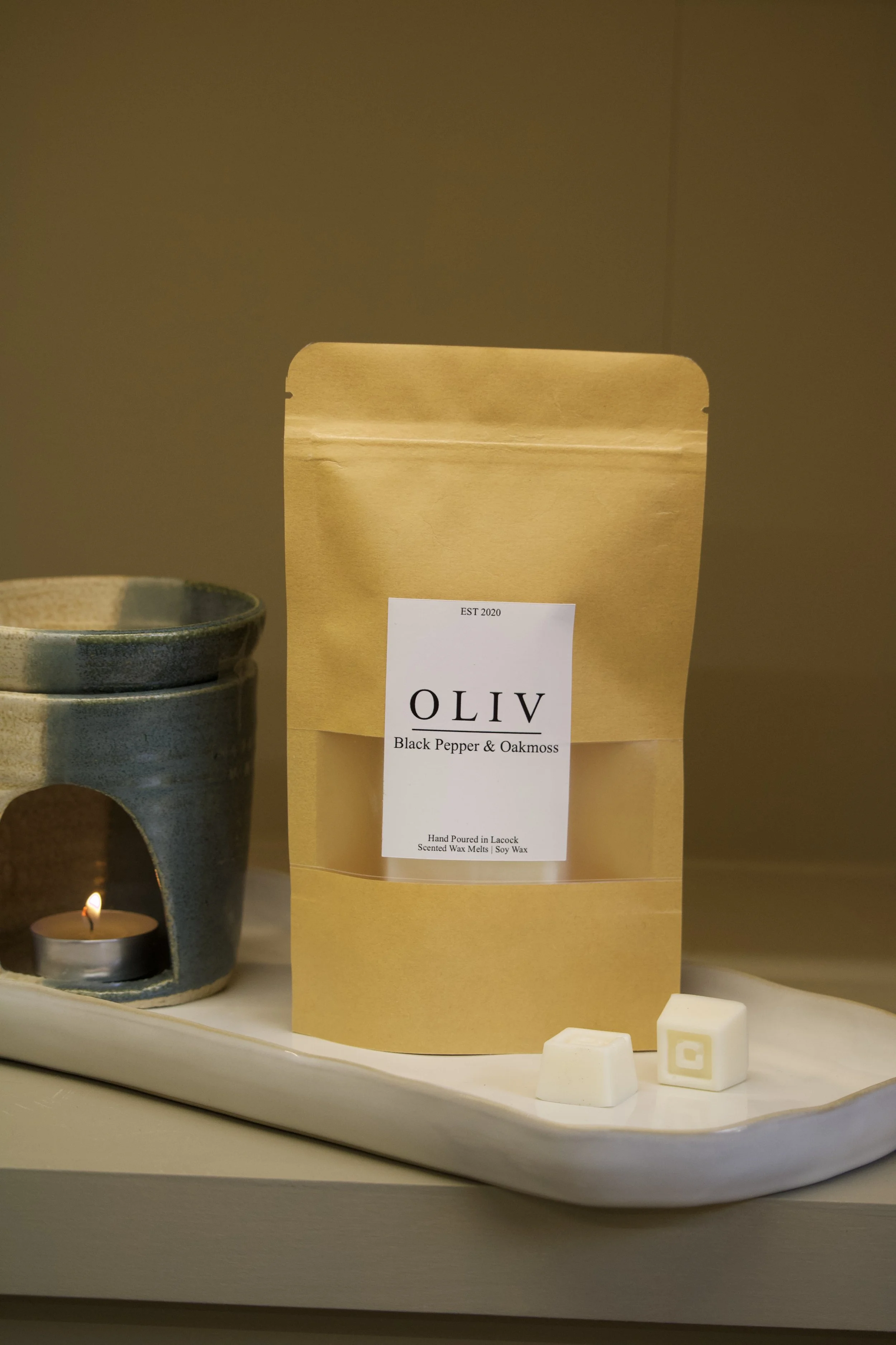 OLIV BLACK PEPPER AND OAKMOSS WAX MELT.j..jpg