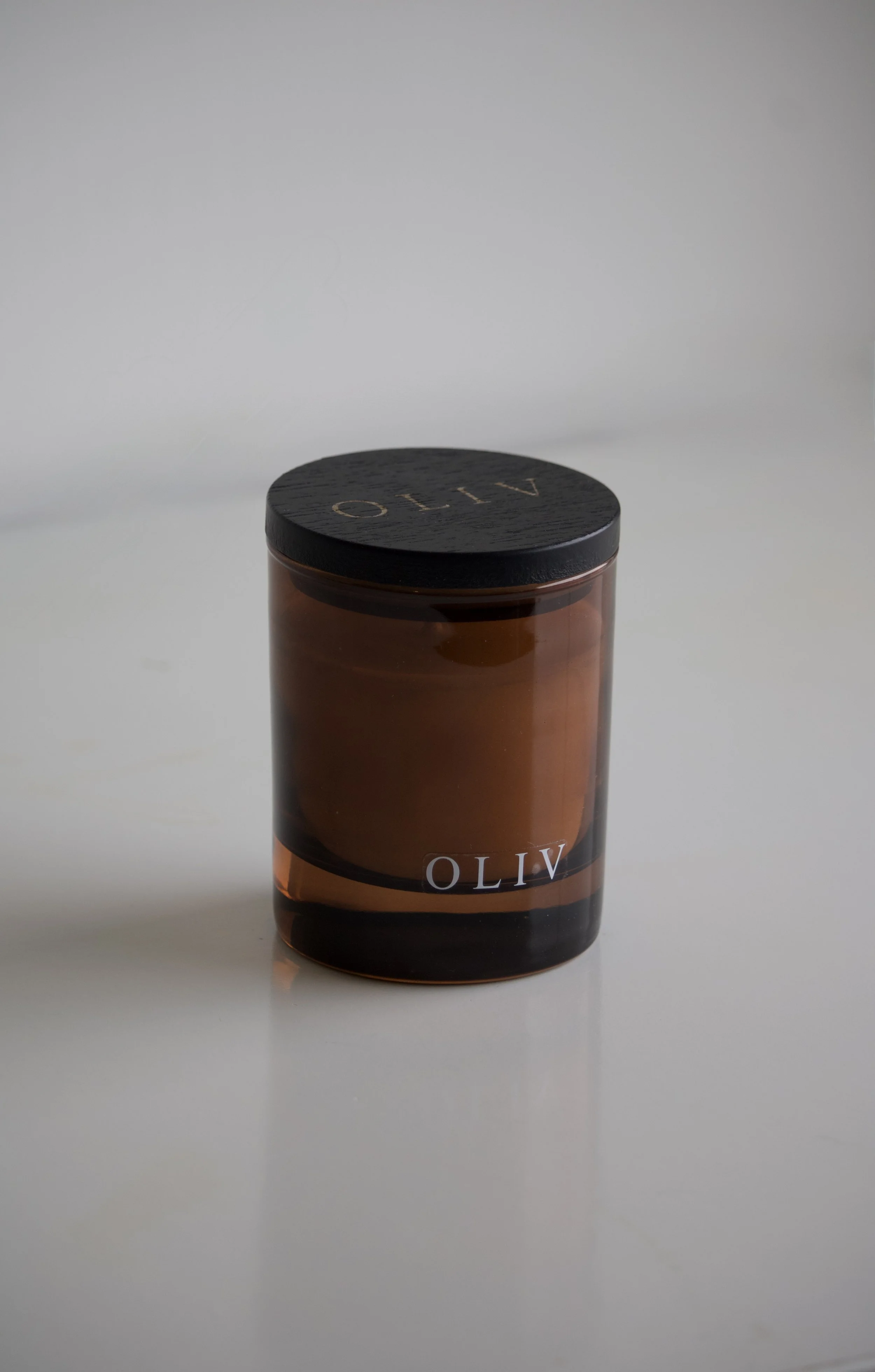 single wick oliv candle amber.jpg