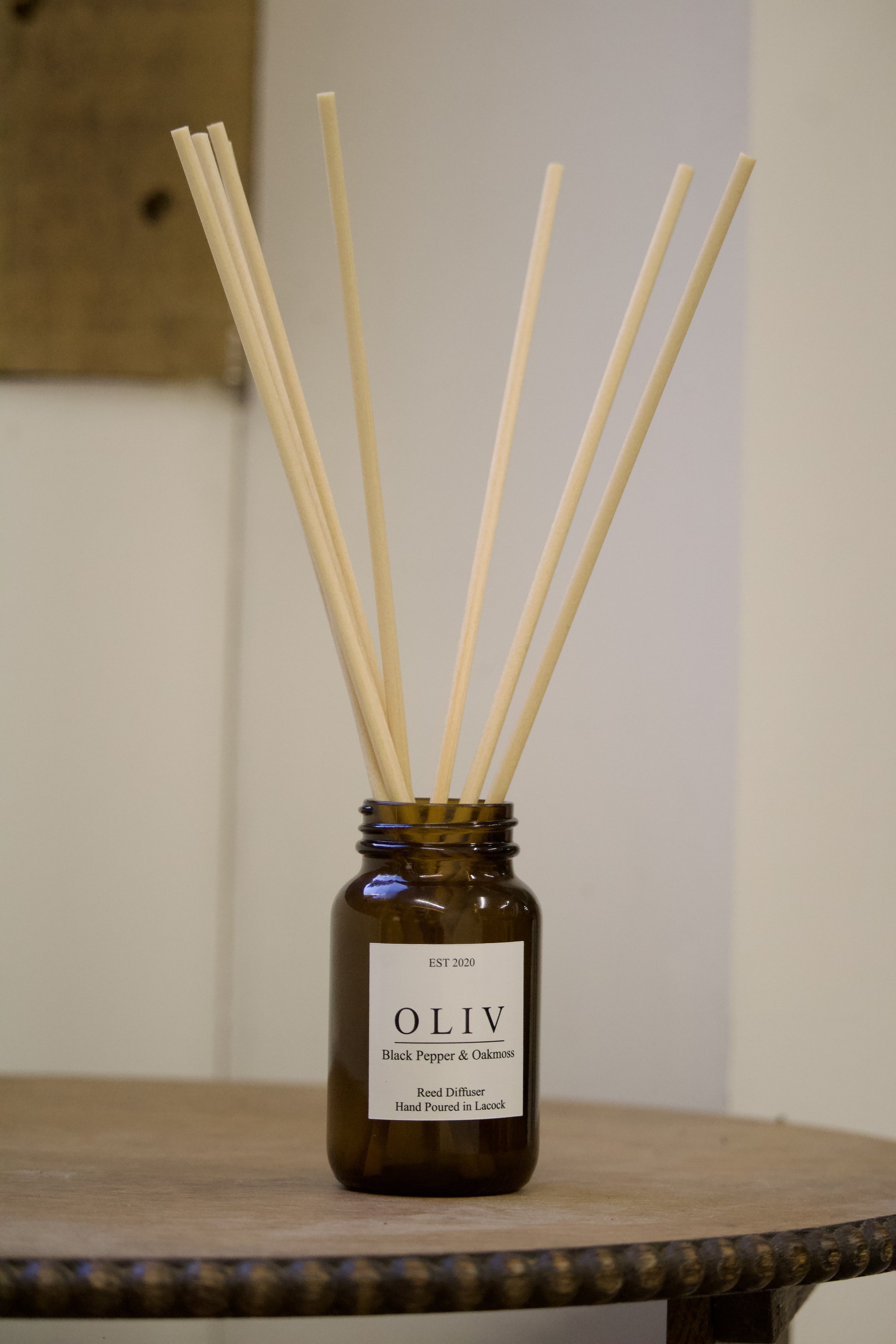 reed diffuser oliv black pepper and oakmoss .jpg