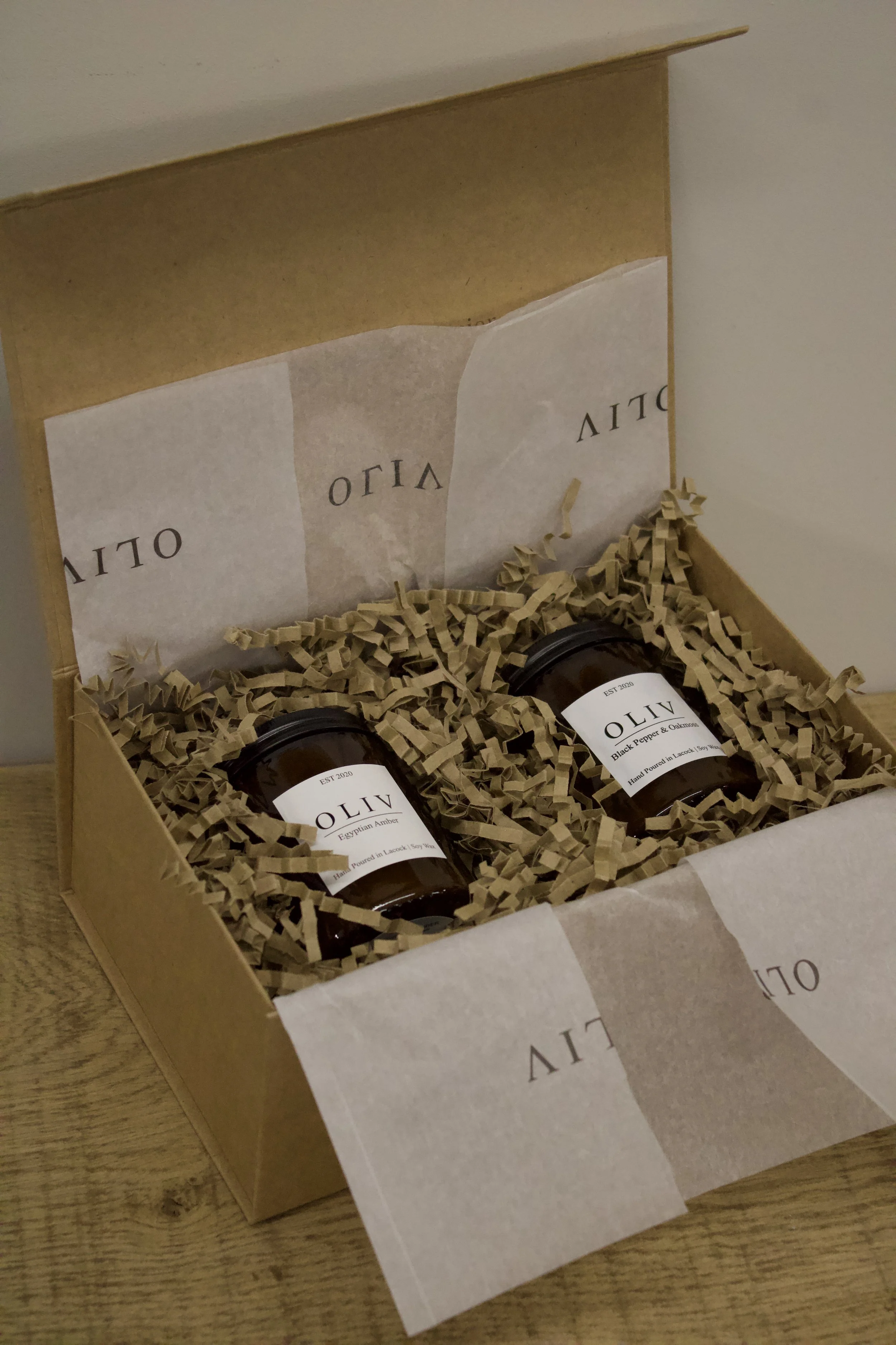 oliv candle gift box..jpg