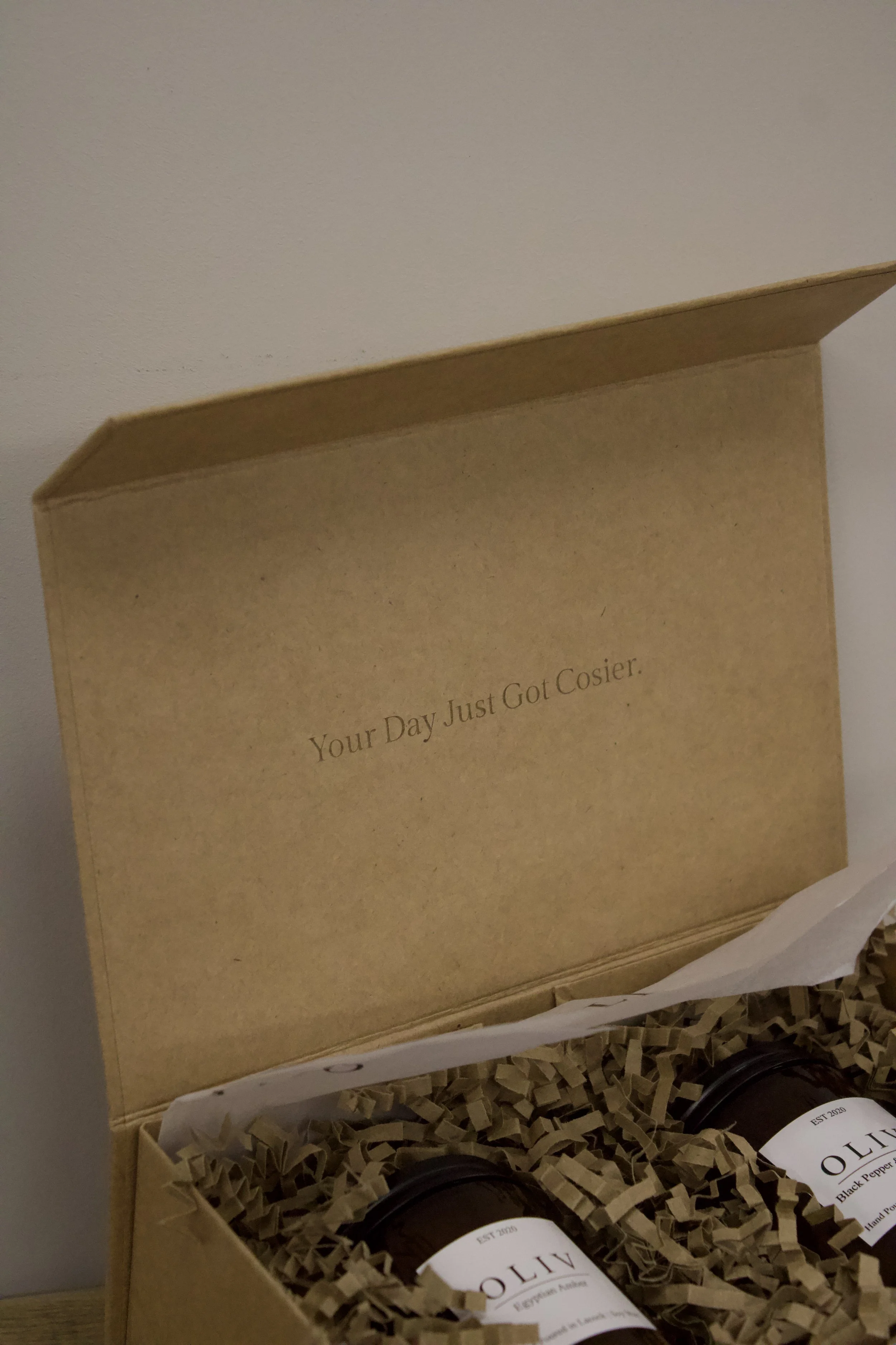 gift box- oliv.jpg