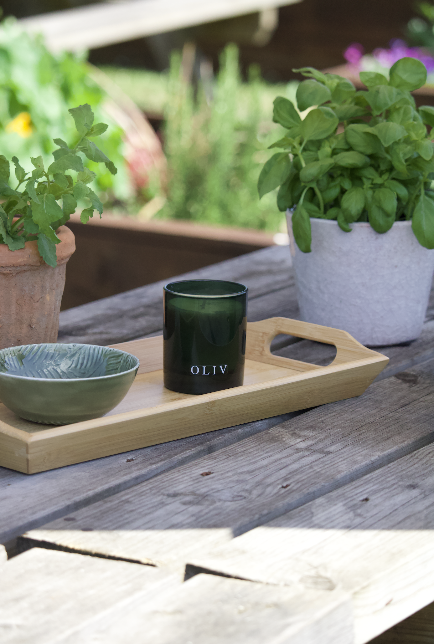 lime, basil and madarin candle oliv.png