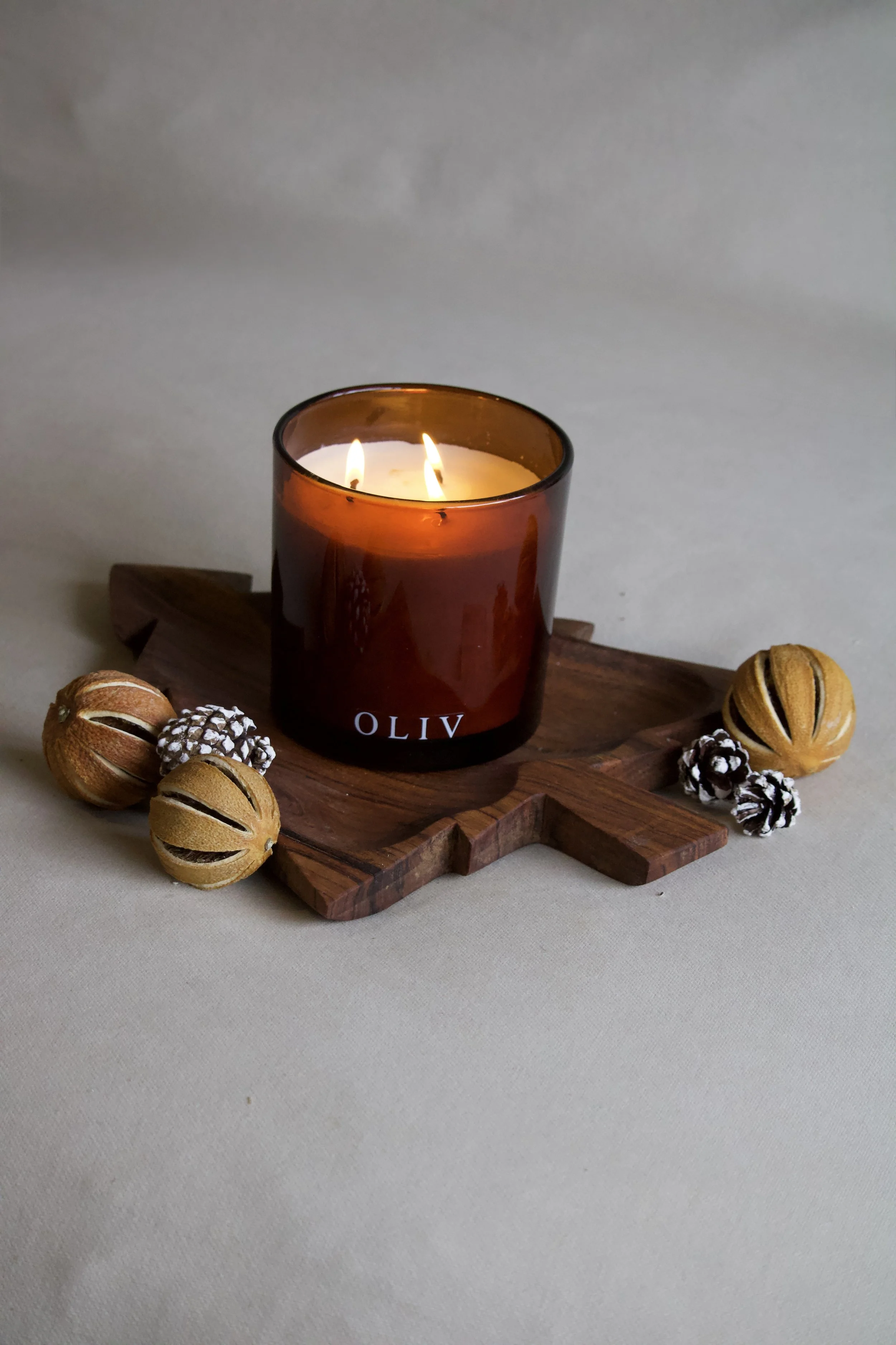 oliv large 64cl spiced orange candle.jpg