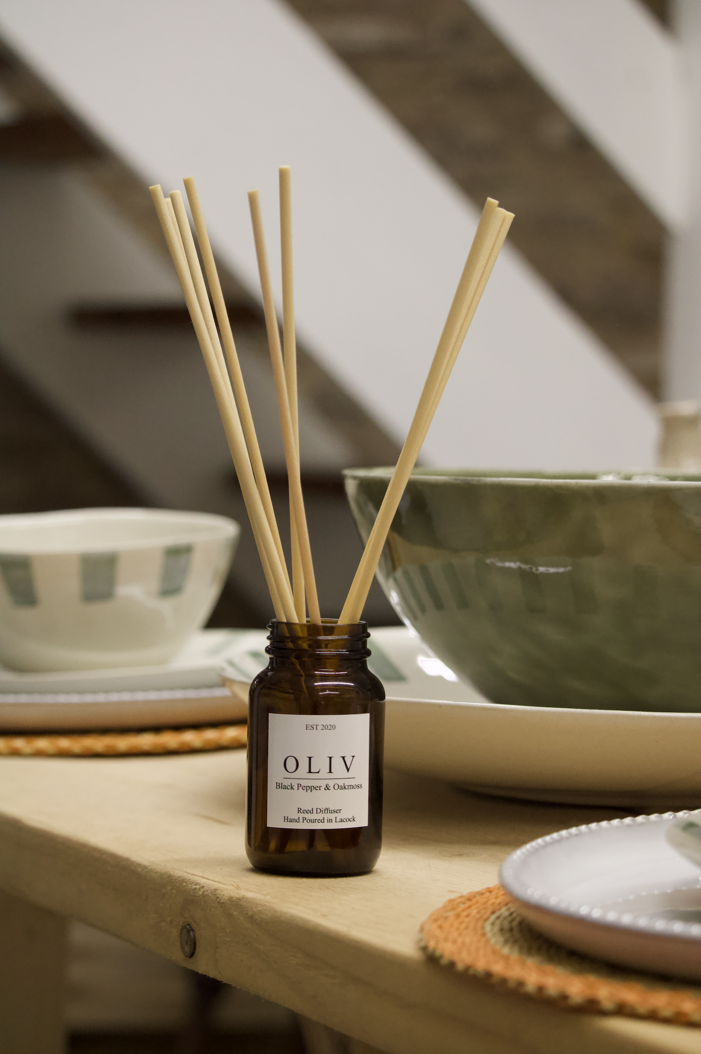 black pepper and oakmoss oliv reed diffuser...png