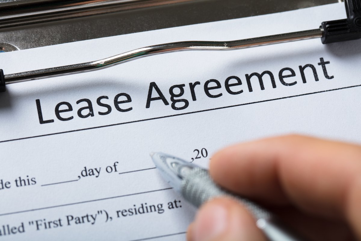 Signing-a-lease.jpeg
