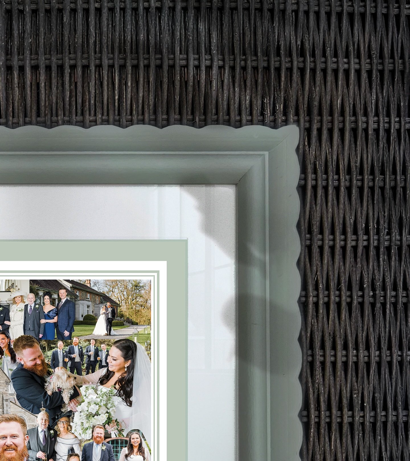 Gorgeous details of a recent A2 wedding collage framed in @farrowandball Lichen Green in the new scallop frame 💚✨

#scallopframe #bespokeprints #customcollage #uniquegifting