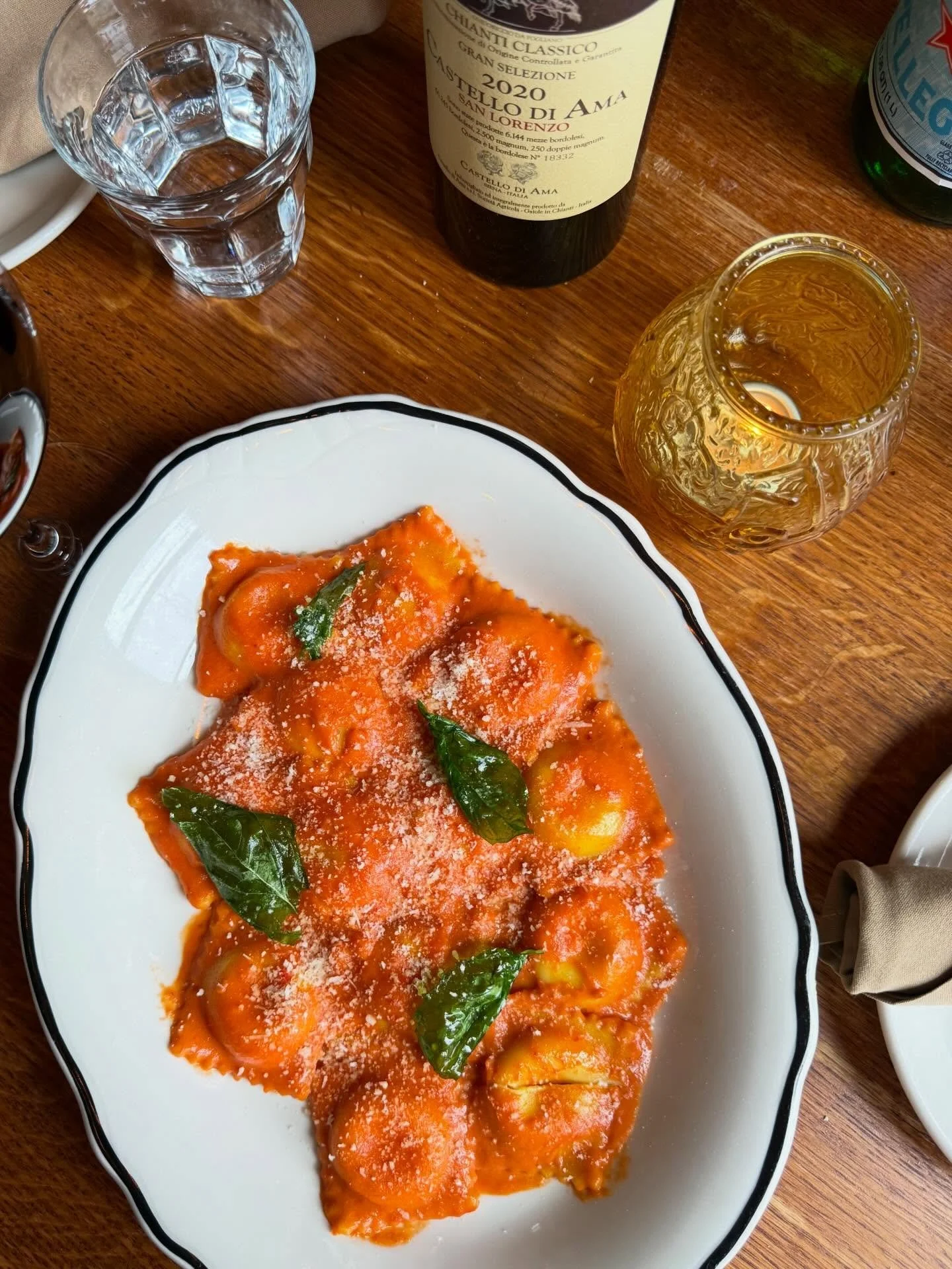 Join us for a cozy night of Italian-American favorites Sunday, March 29th! Chef Erin is preparing a 4 course dinner of familiar classics &mdash; like these house-made ravioli with vodka sauce ❤️&zwj;🔥. Freezer Negronis and select Italian wines as an