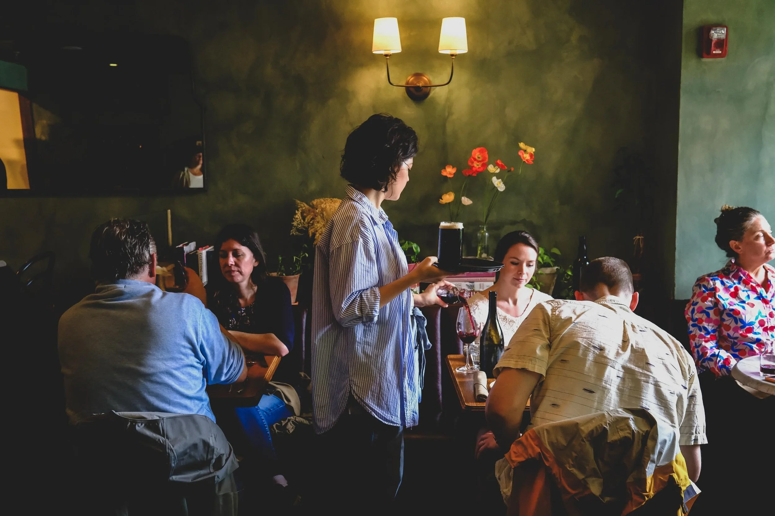 we are hiring a full-time server! 

4-5 shifts per week.

Ideal candidate has 3+ years in upscale or fine dining restaurants, is a team player and goes the extra mile to create memorable experiences for our guests.

We offer health insurance includin