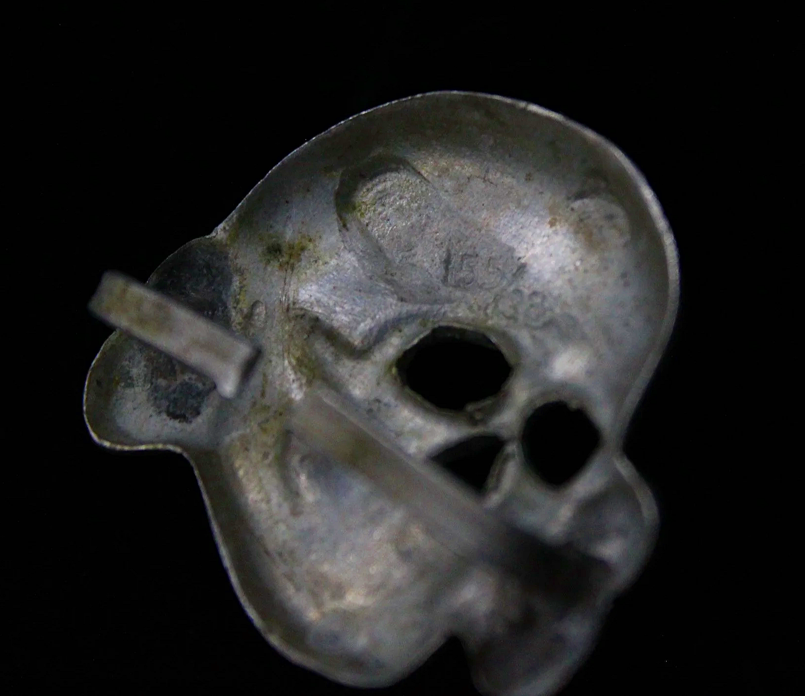 Reproduction WW2 German Waffen SS "Totenkopf" Visor Cap Skull & Eagle Set Ges. Gesch. E.W. Assmann & Sohne