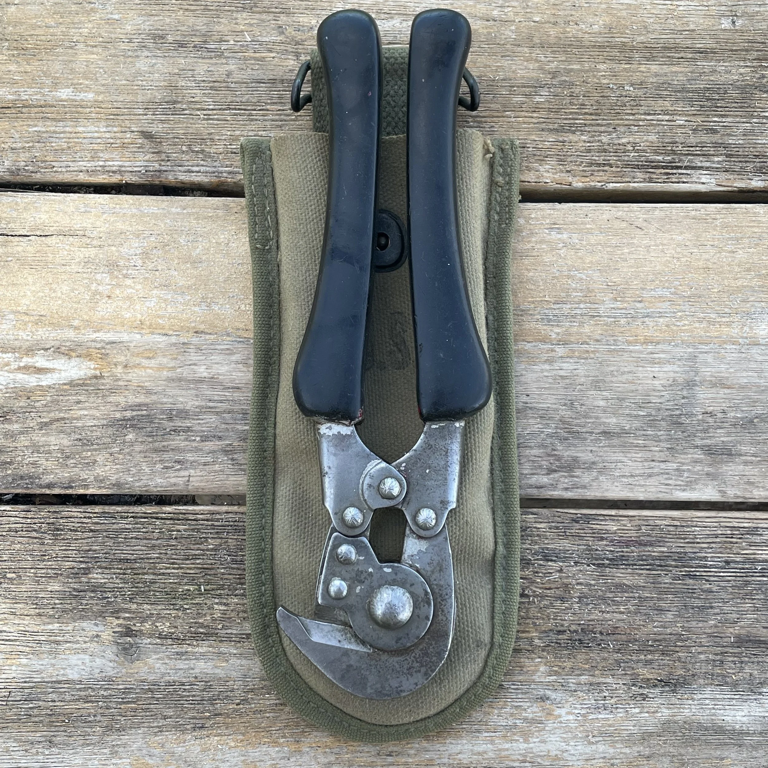 US WW2 M1938 Wire Cutters 1945 HKP Mfg w/ Pouch 1944 original