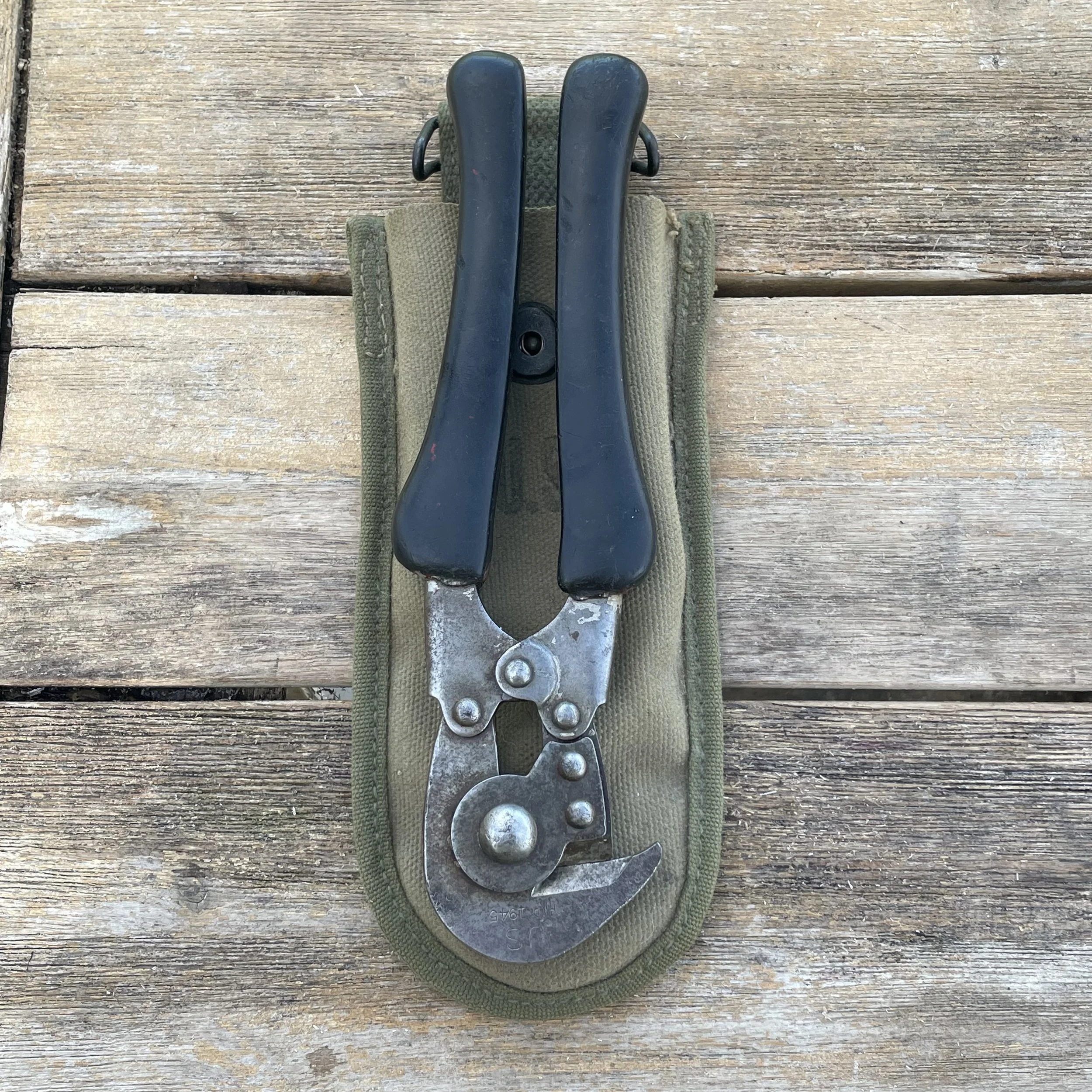 US WW2 M1938 Wire Cutters 1945 HKP Mfg w/ Pouch 1944 original